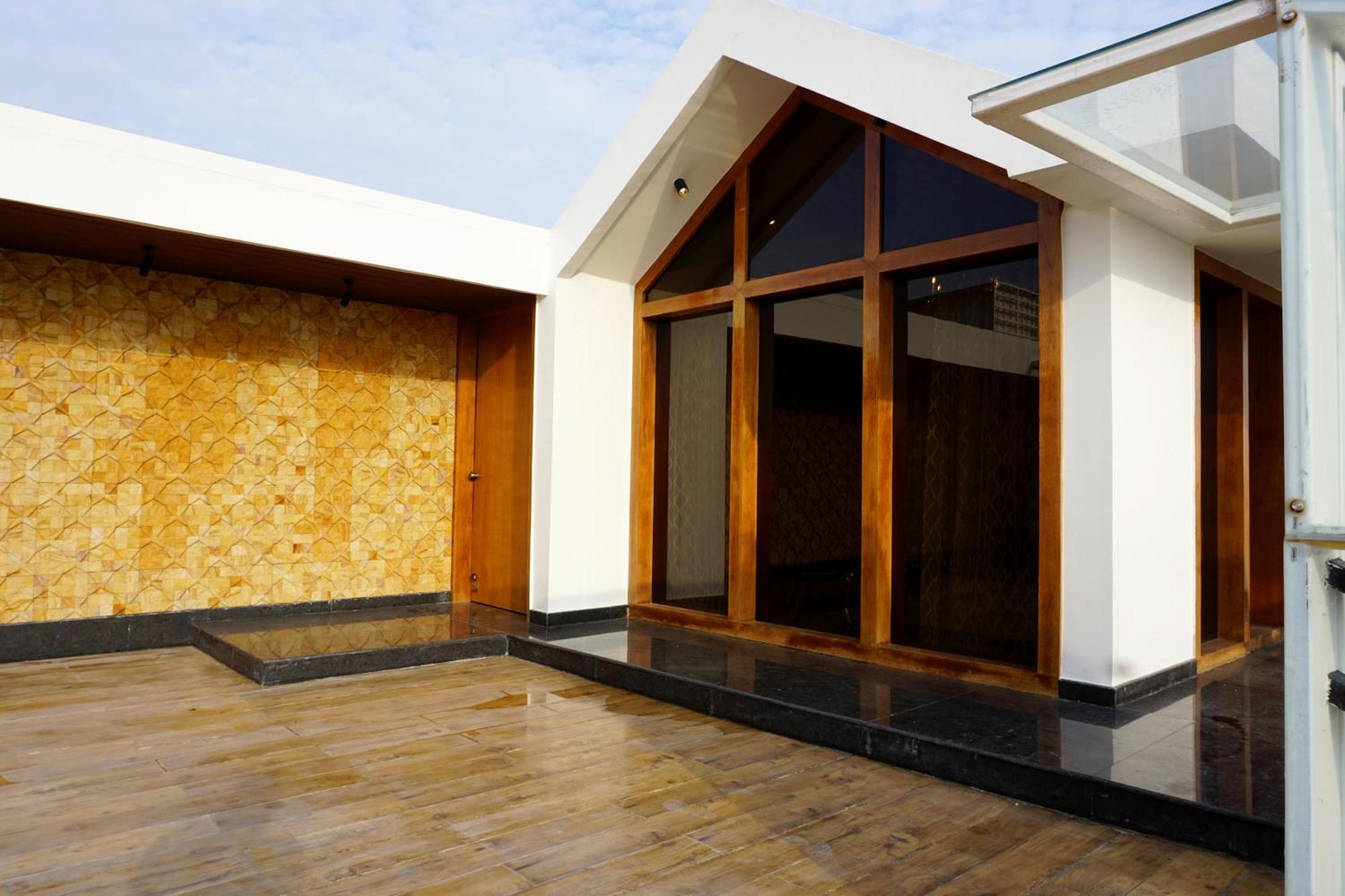 Apartment The Pentouz On 100 Feet Road Indiranagar - An Urban Luxury Retreat Bangalore