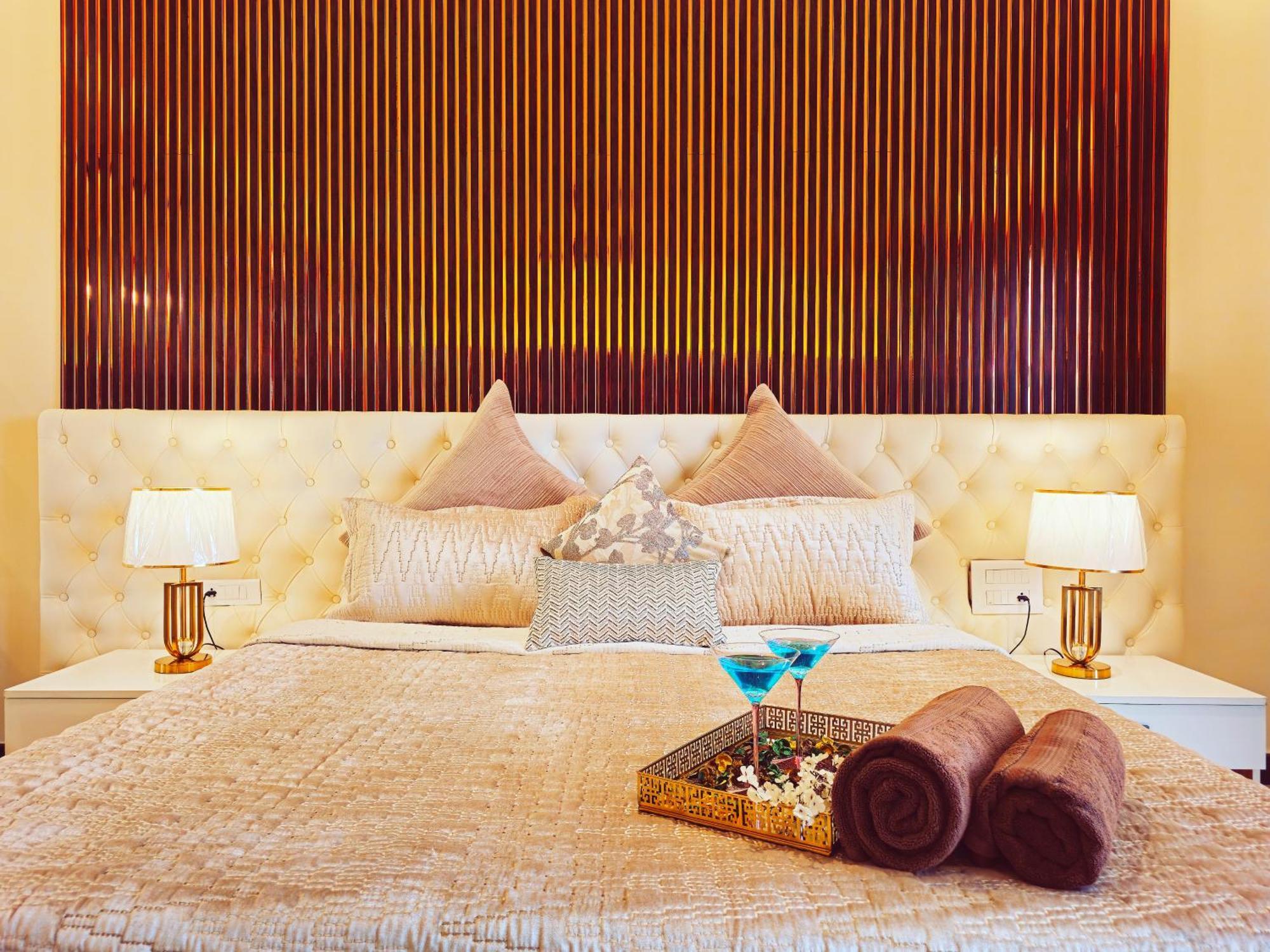 Apartment The Pentouz On 100 Feet Road Indiranagar - An Urban Luxury Retreat