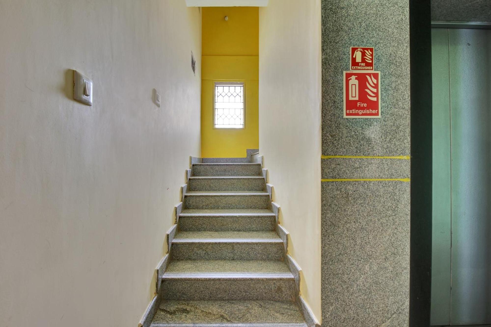 Hotel O Metro Manyata