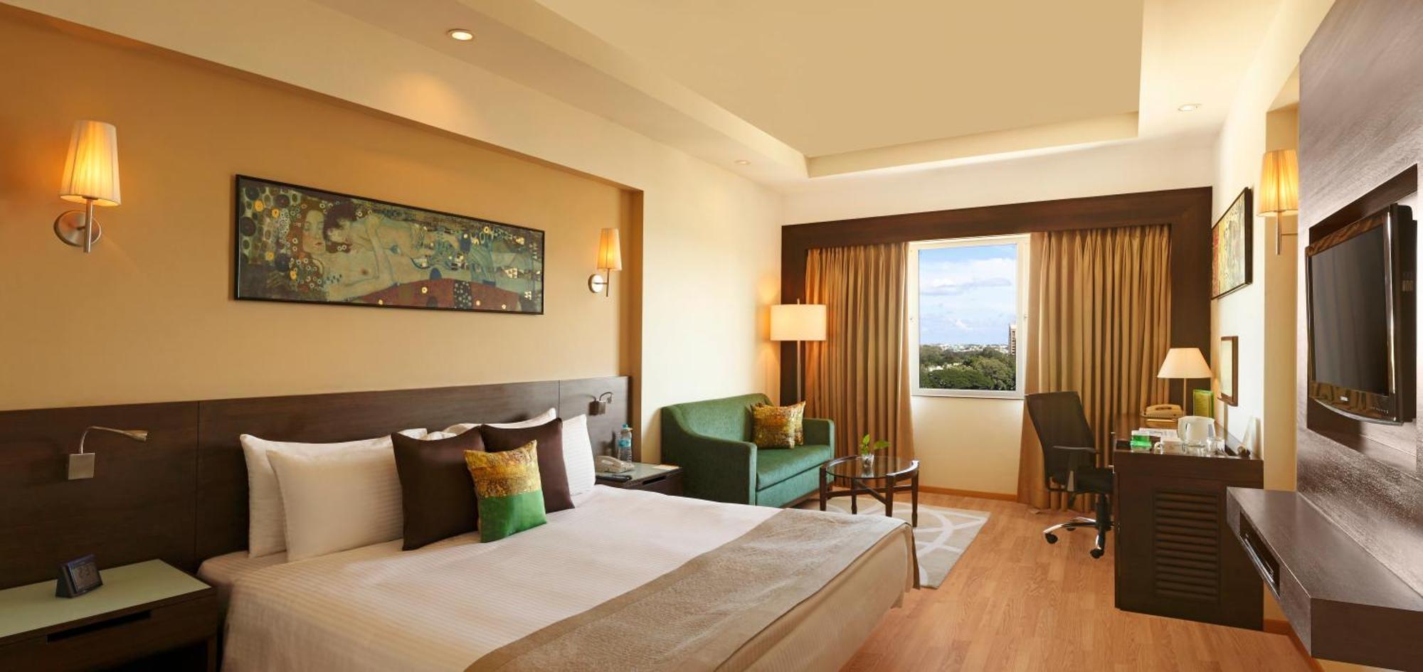 Hotel Lemon Tree Premier, Ulsoor Lake,
