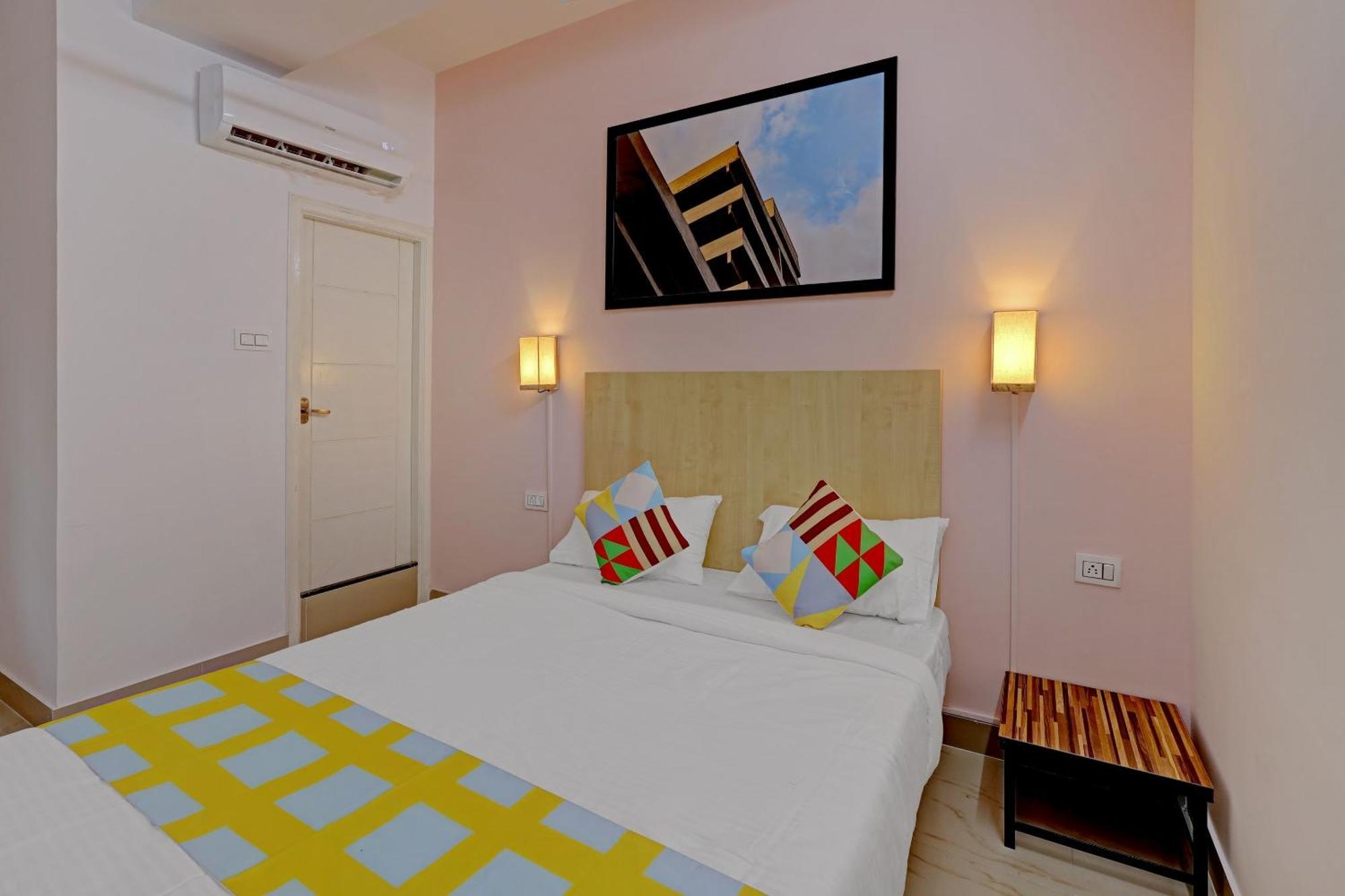 O Compact Kr Puram Near Phoenix Marketcity Guest house Bangalore