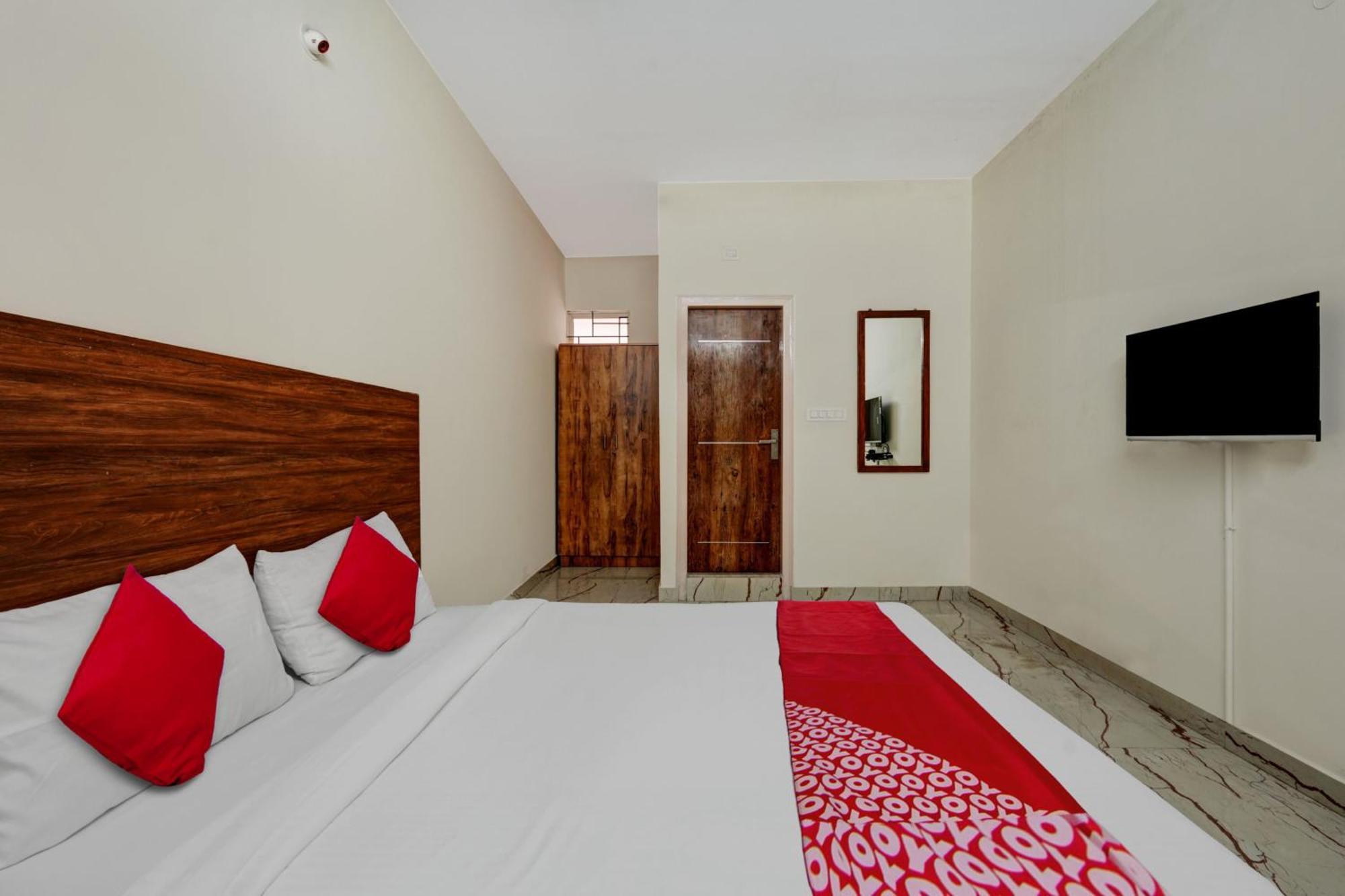 Hotel O Sri Balaji Comforts 4*