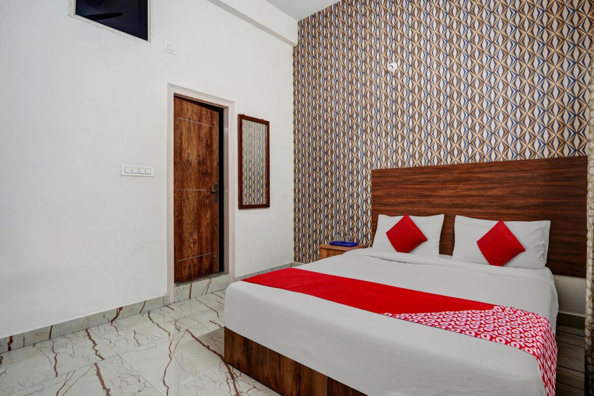 O Sri Balaji Comforts Hotel 4*