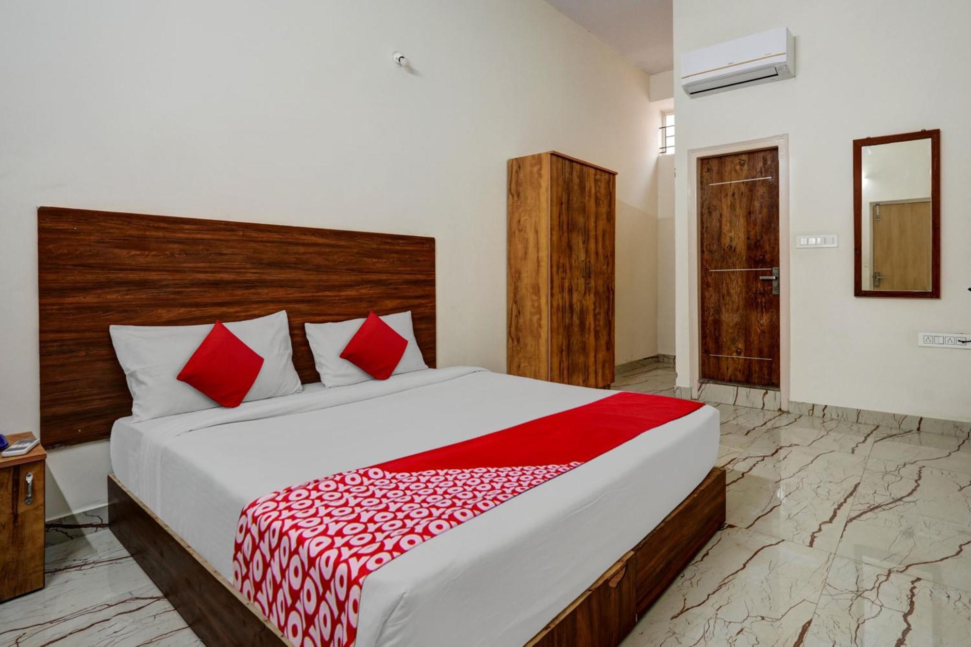 O Sri Balaji Comforts 4*