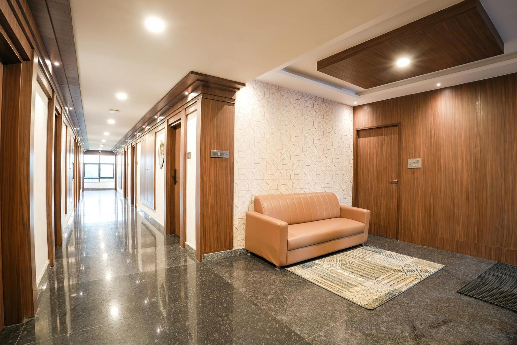 Fabhotel 7 Hills 3*