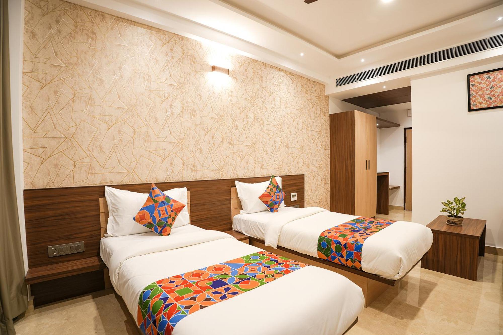 Fabhotel 7 Hills Bangalore