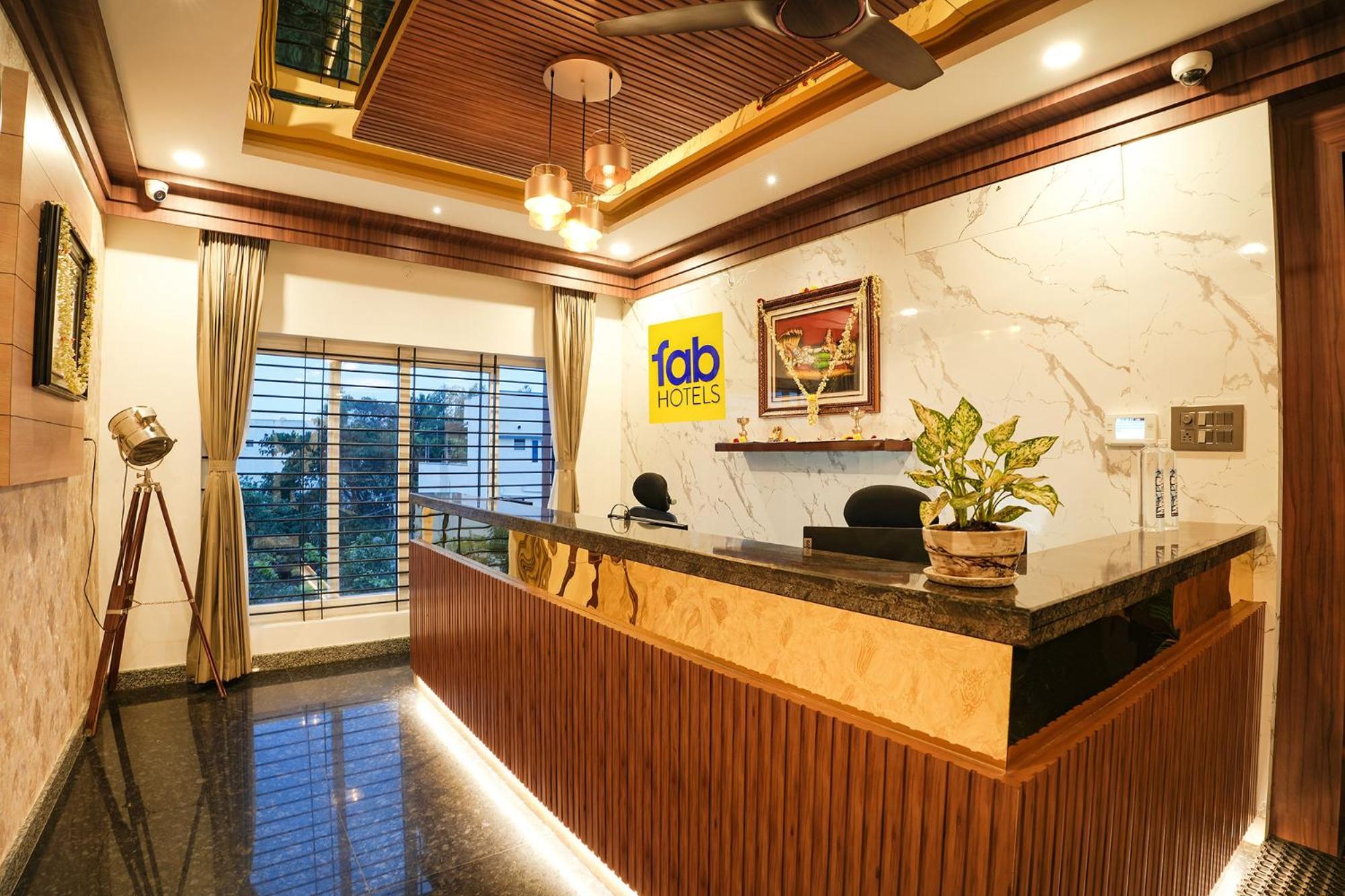 Fabhotel 7 Hills 3*