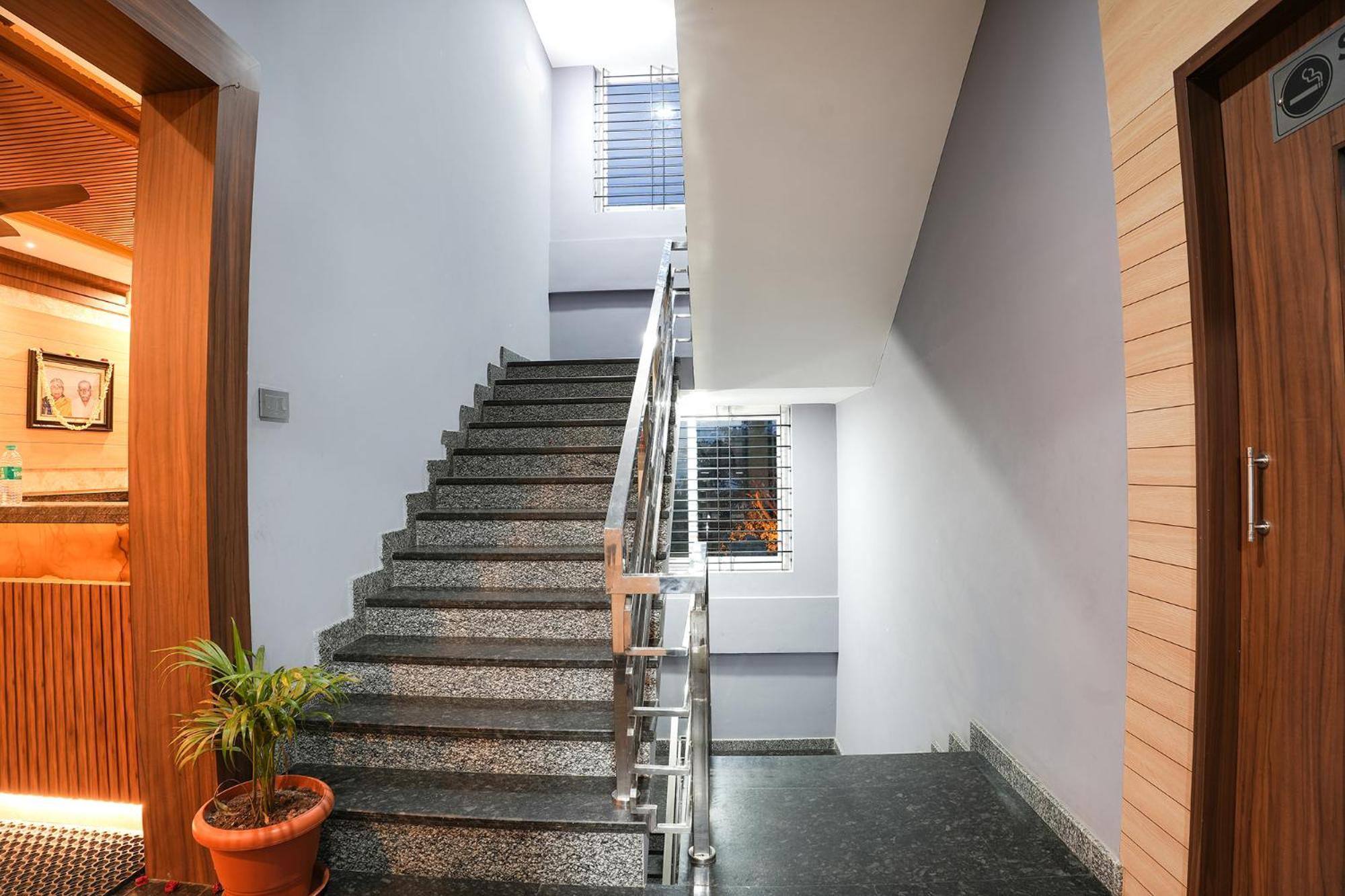 Fabhotel 7 Hills Bangalore