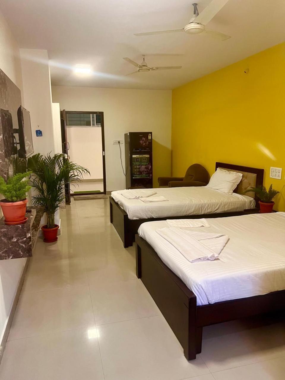 Apartment Keerthi Service Apartment, Bellandur *