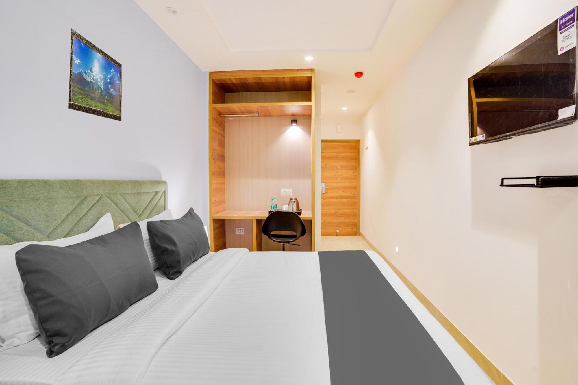Super Townhouse Itpl Near Prestige Shanti Niketan Hotel 4*