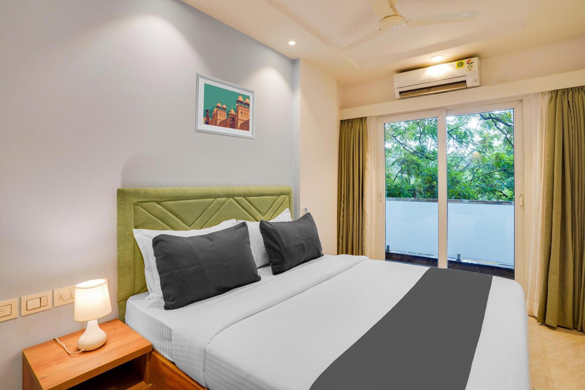 Hotel Super Townhouse Itpl Near Prestige Shanti Niketan 4*