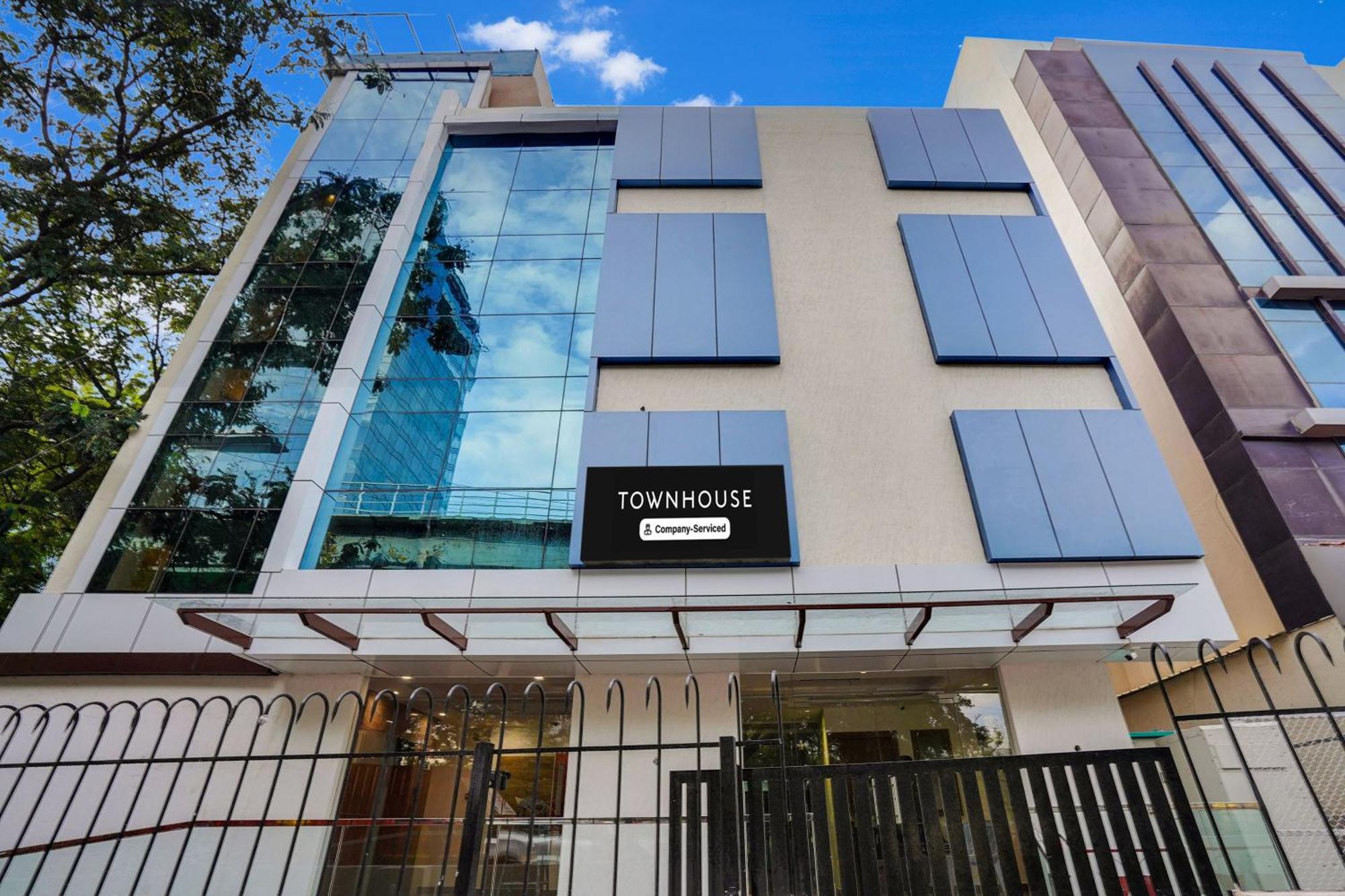 Super Townhouse Itpl Near Prestige Shanti Niketan Hotel 4*