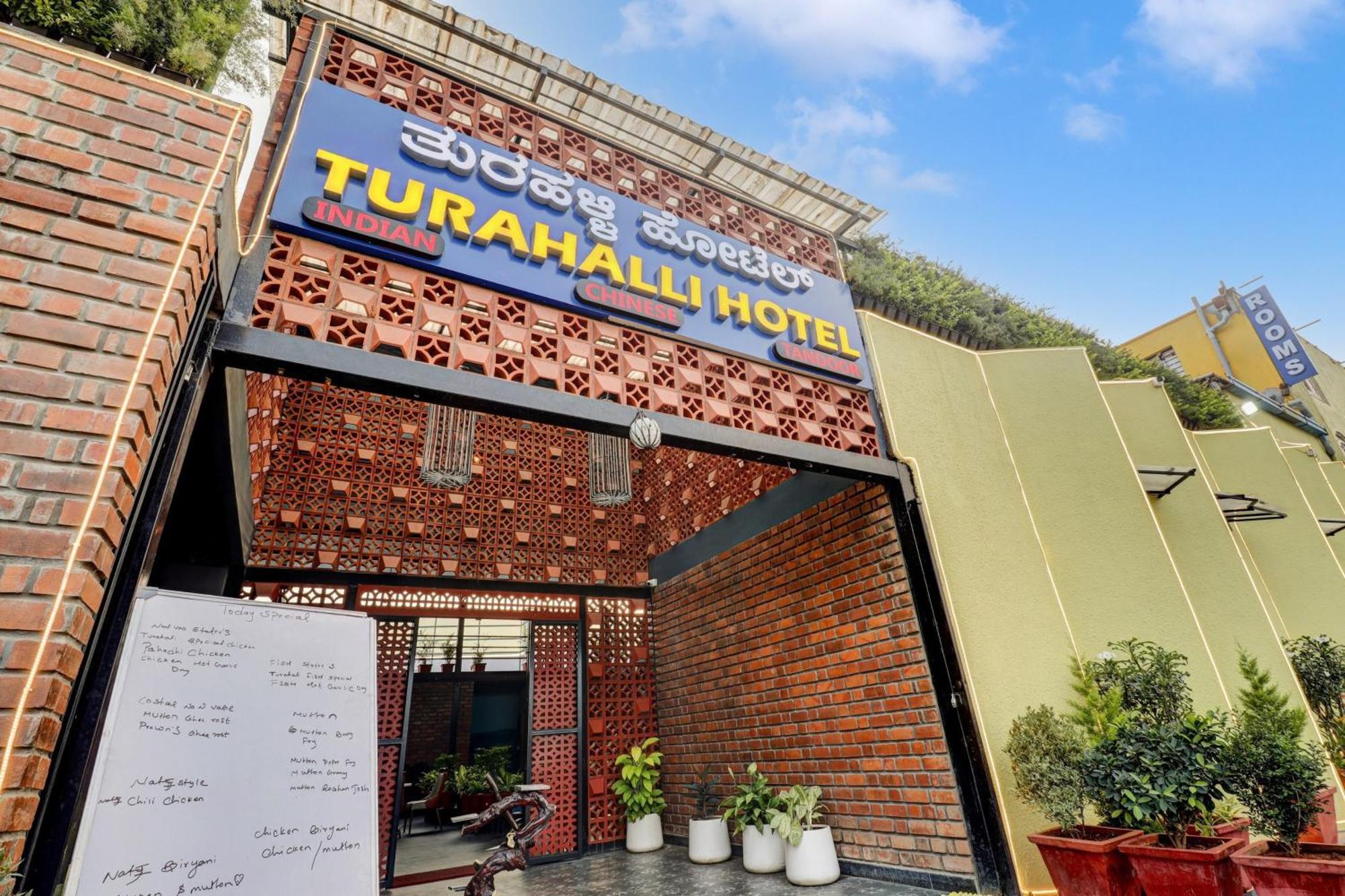 O Turahalli 3*