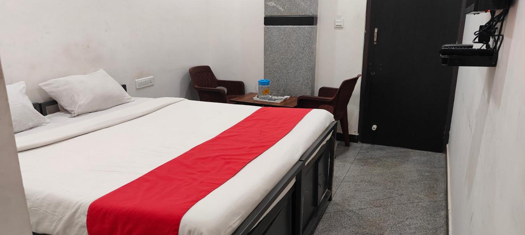 Manjushree Hotel Bangalore