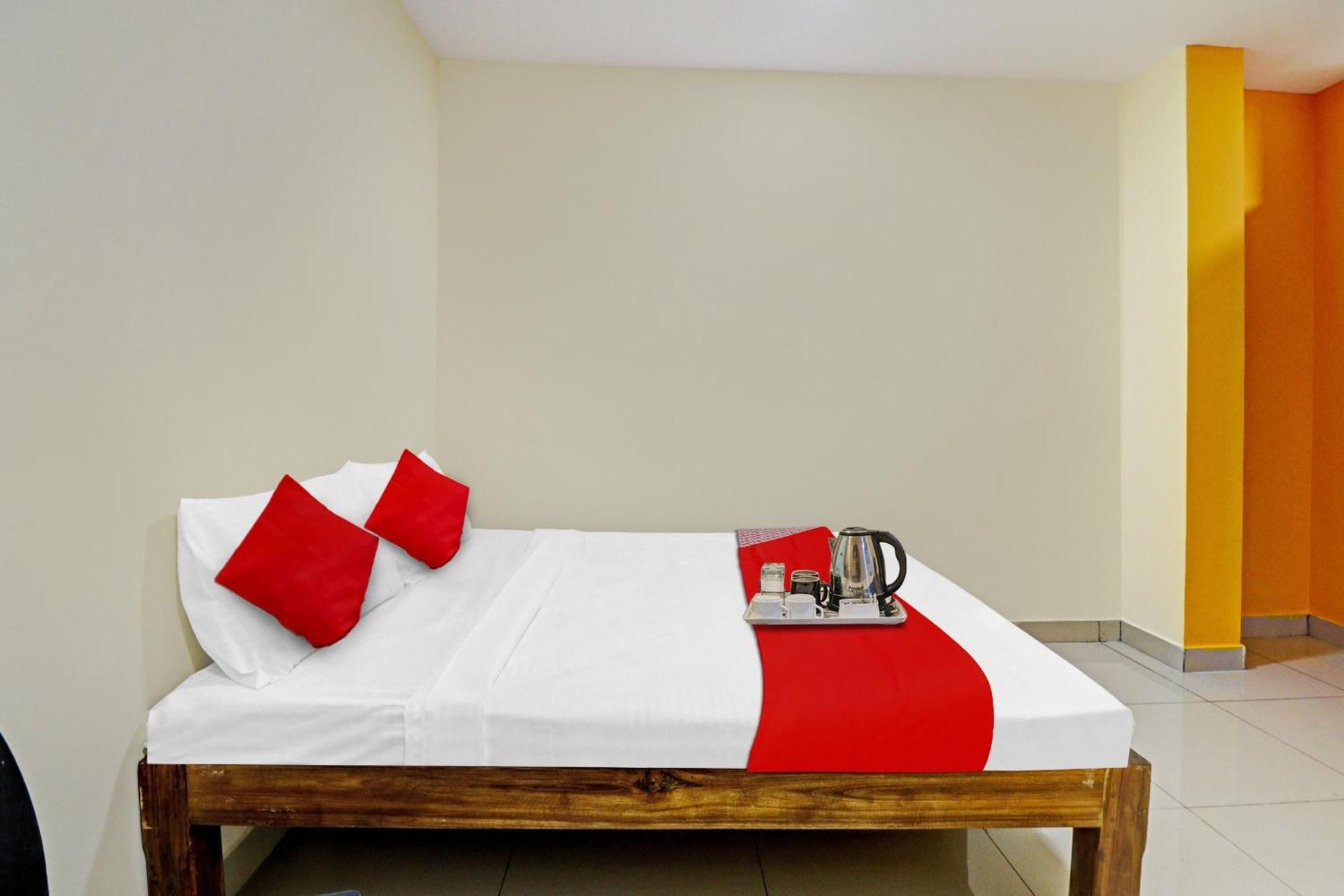 O Shri Sai Boarding And Near Nagasandra Metro Station 4*