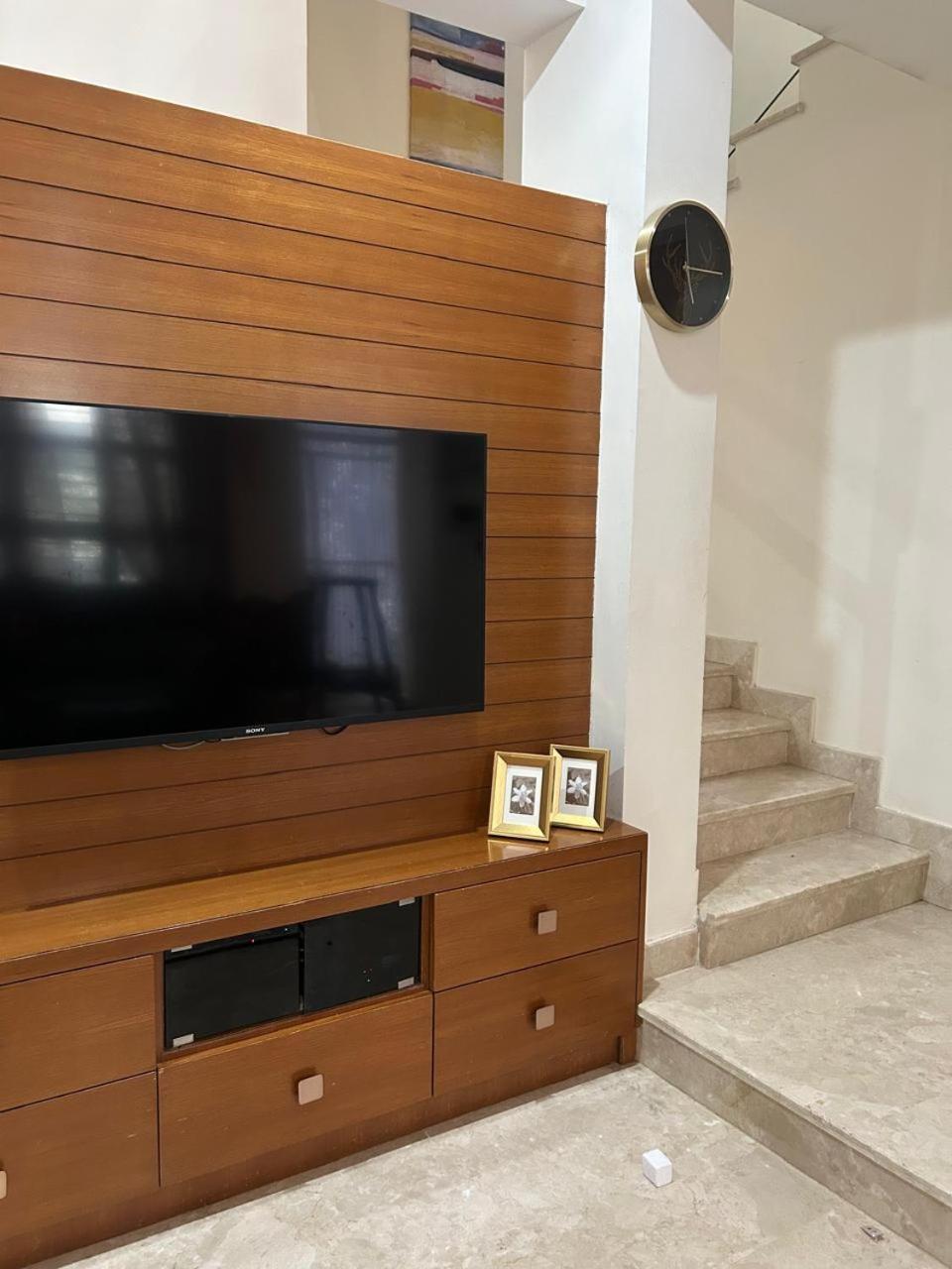 Gatsby Grandeur Luxury Villa