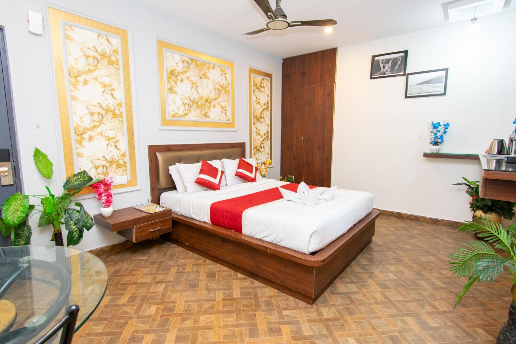 Fabhotel Emerald 3*