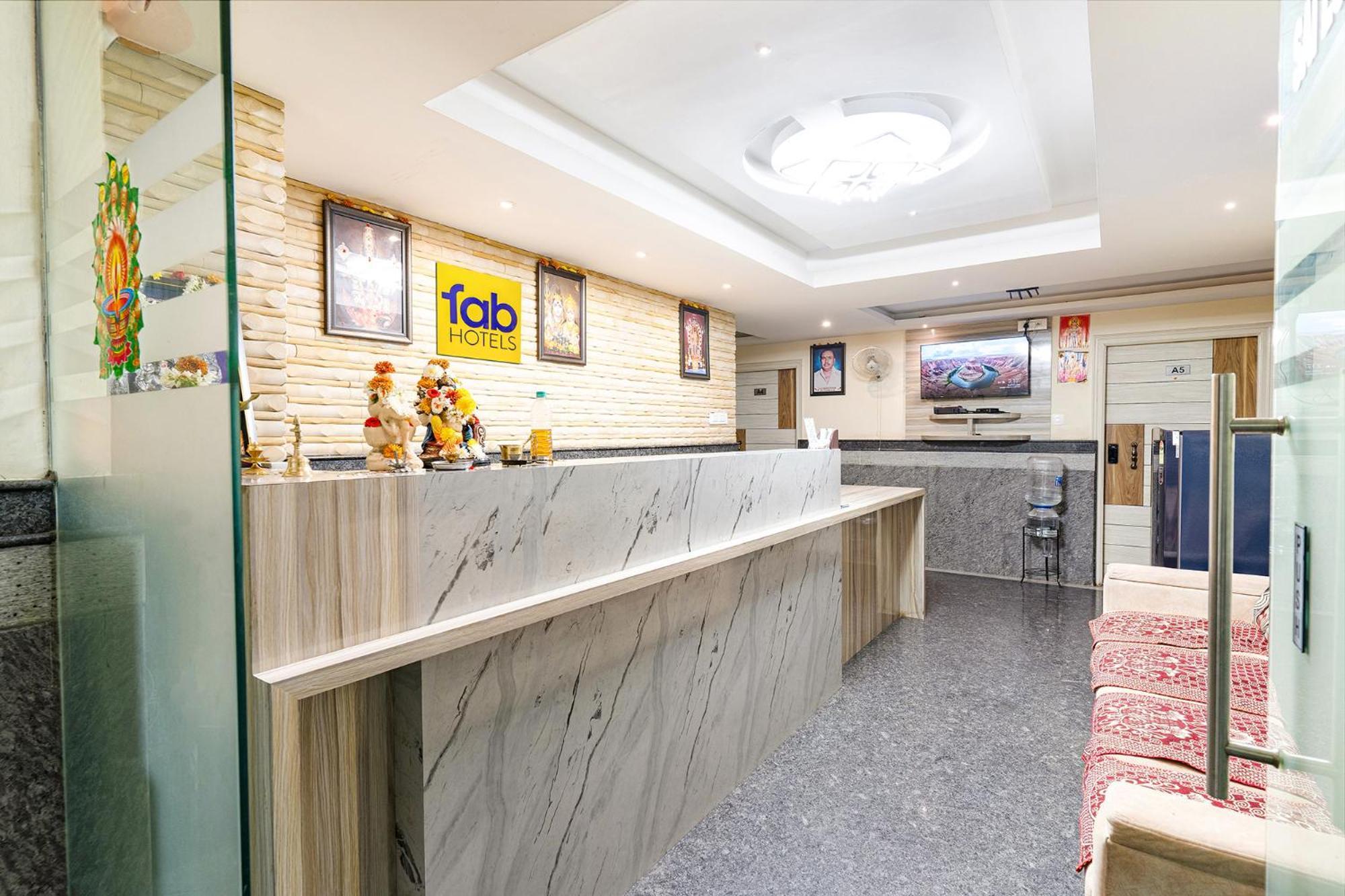 Fabhotel Sai Luxury Comforts Bangalore