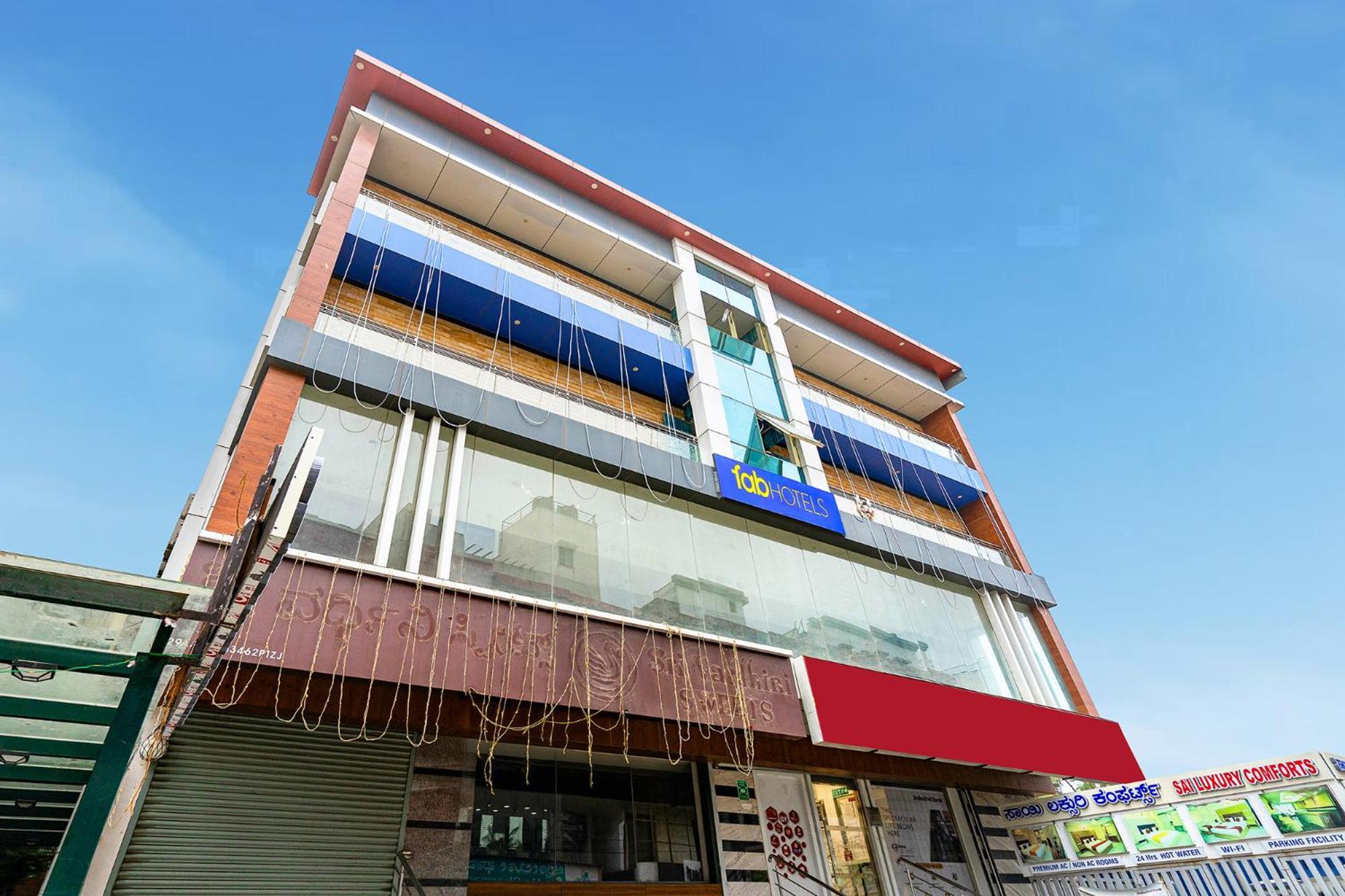 Fabhotel Sai Luxury Comforts