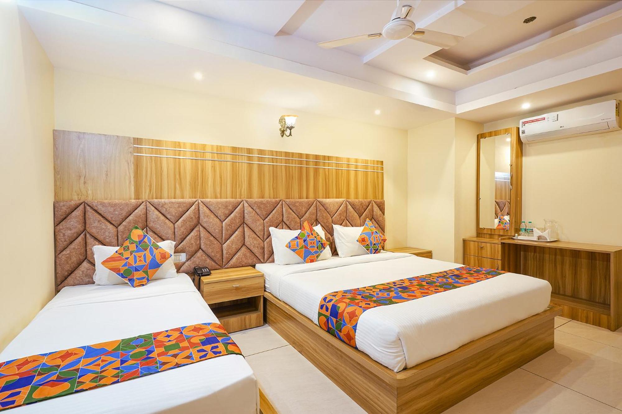 Hotel Fabhotel Sai Luxury Comforts *