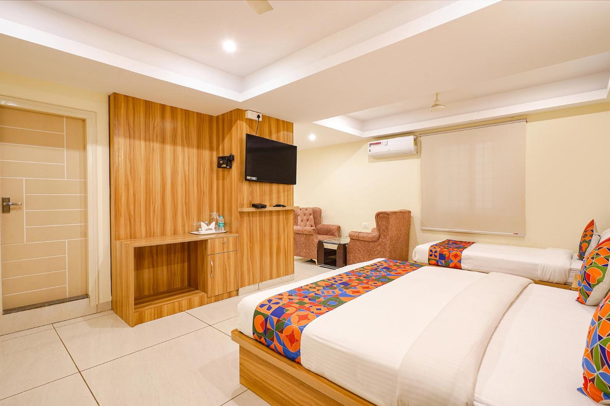 Hotel Fabhotel Sai Luxury Comforts Bangalore