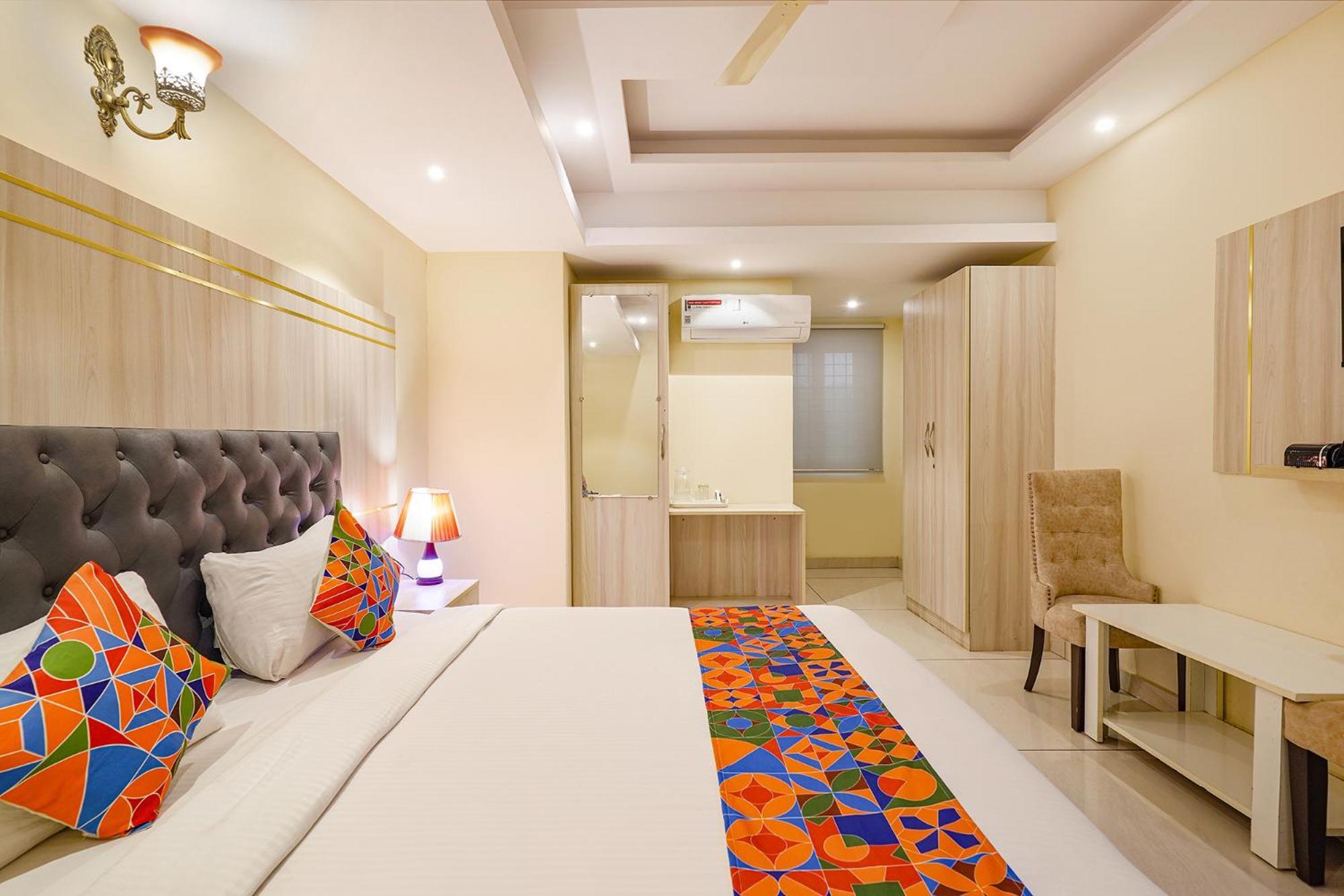 Fabhotel Sai Luxury Comforts