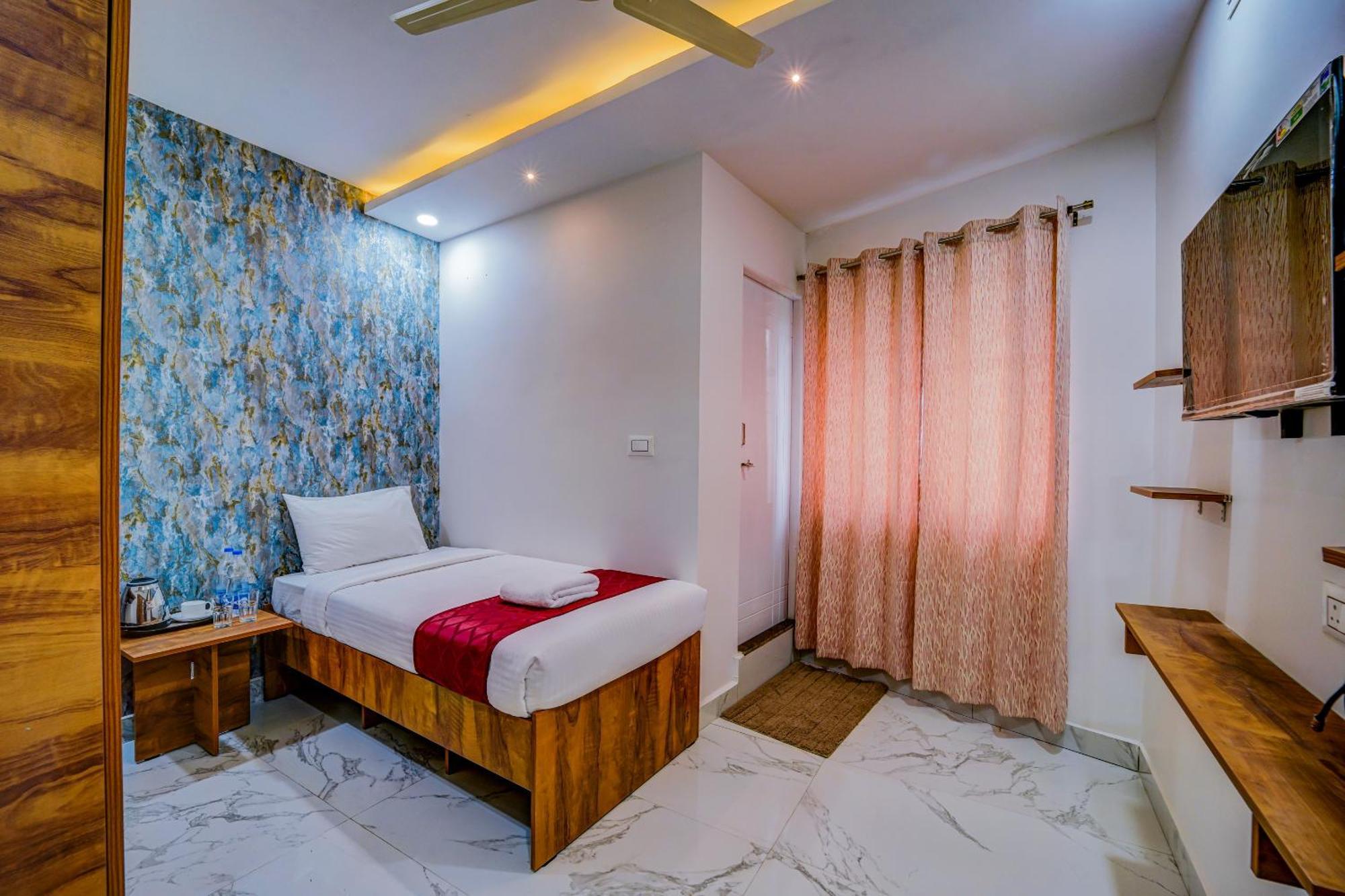 The Emerald Hotel Bangalore