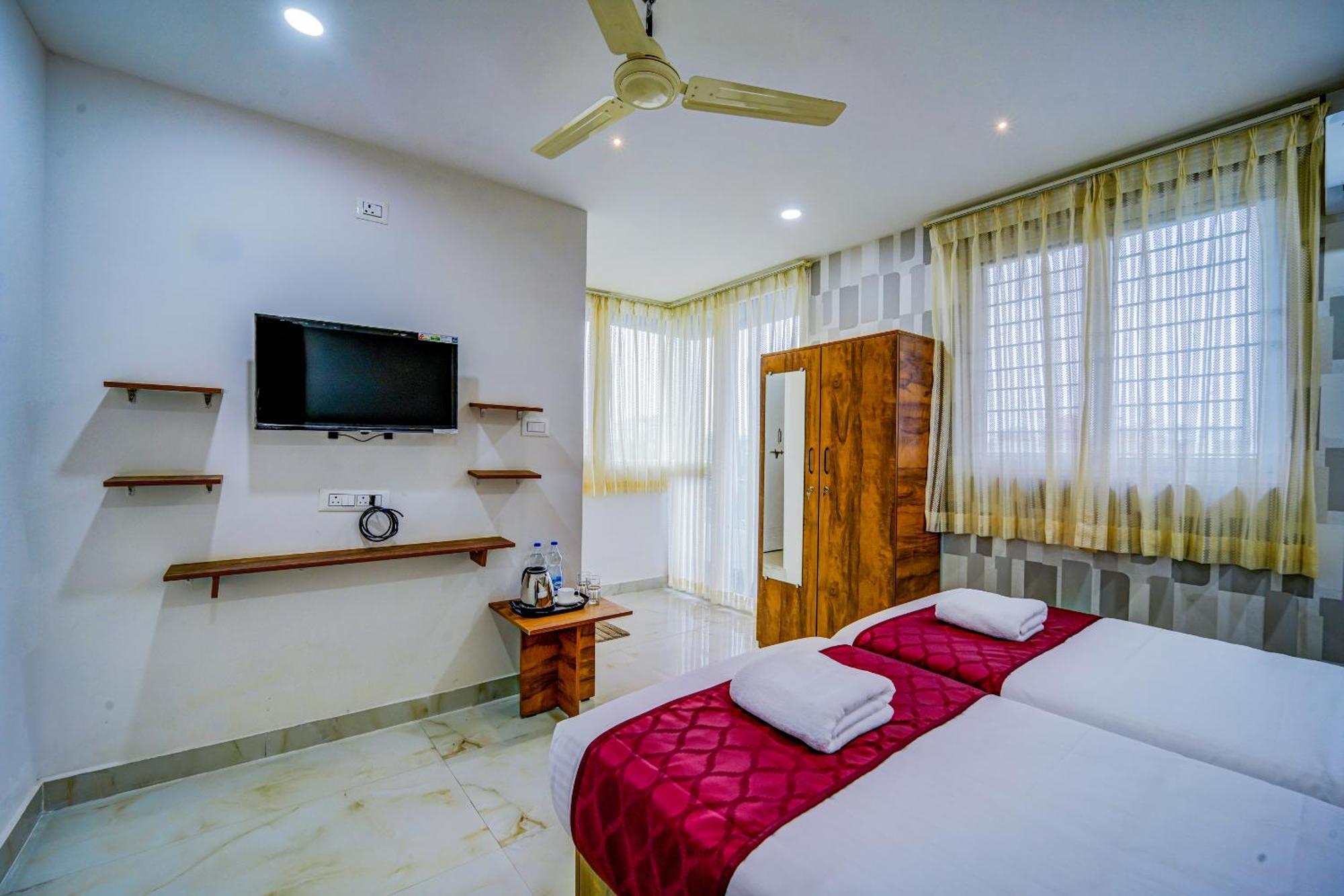 Hotel The Emerald