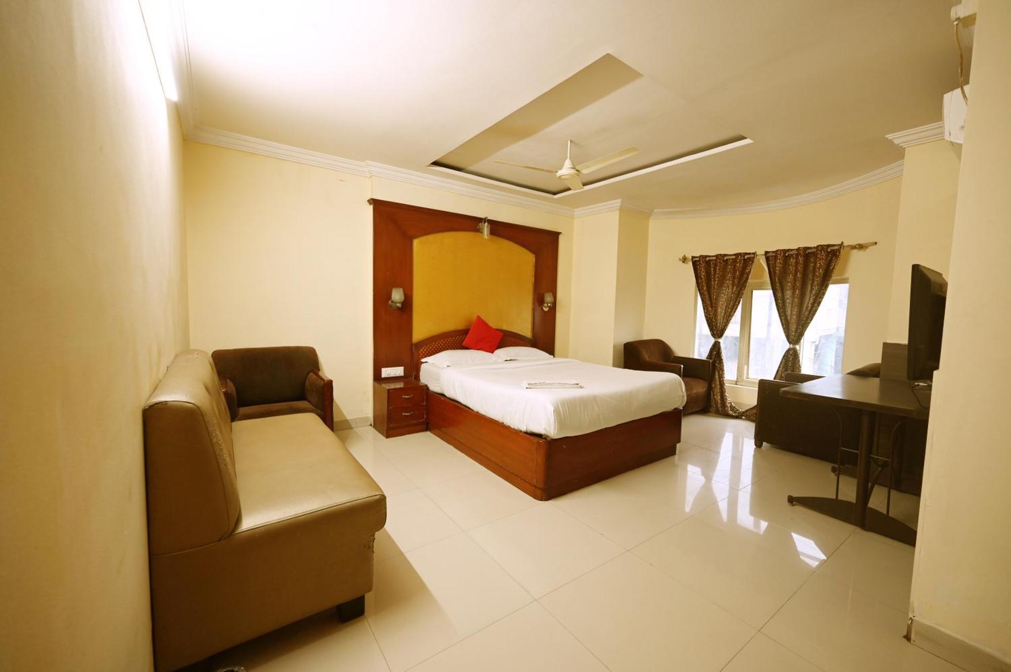 Classic Comforts Hotel