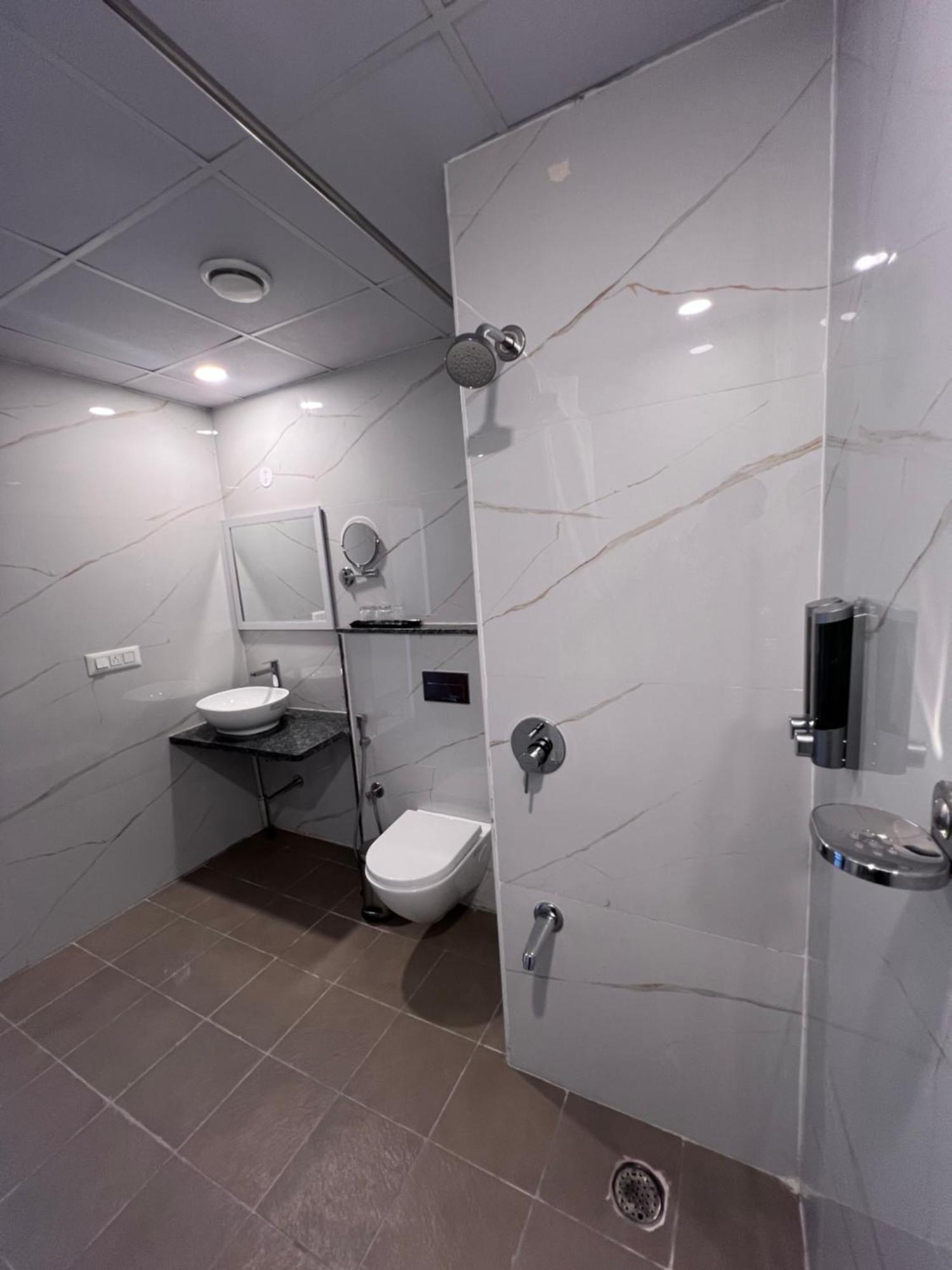 Decan County Hotel 3*