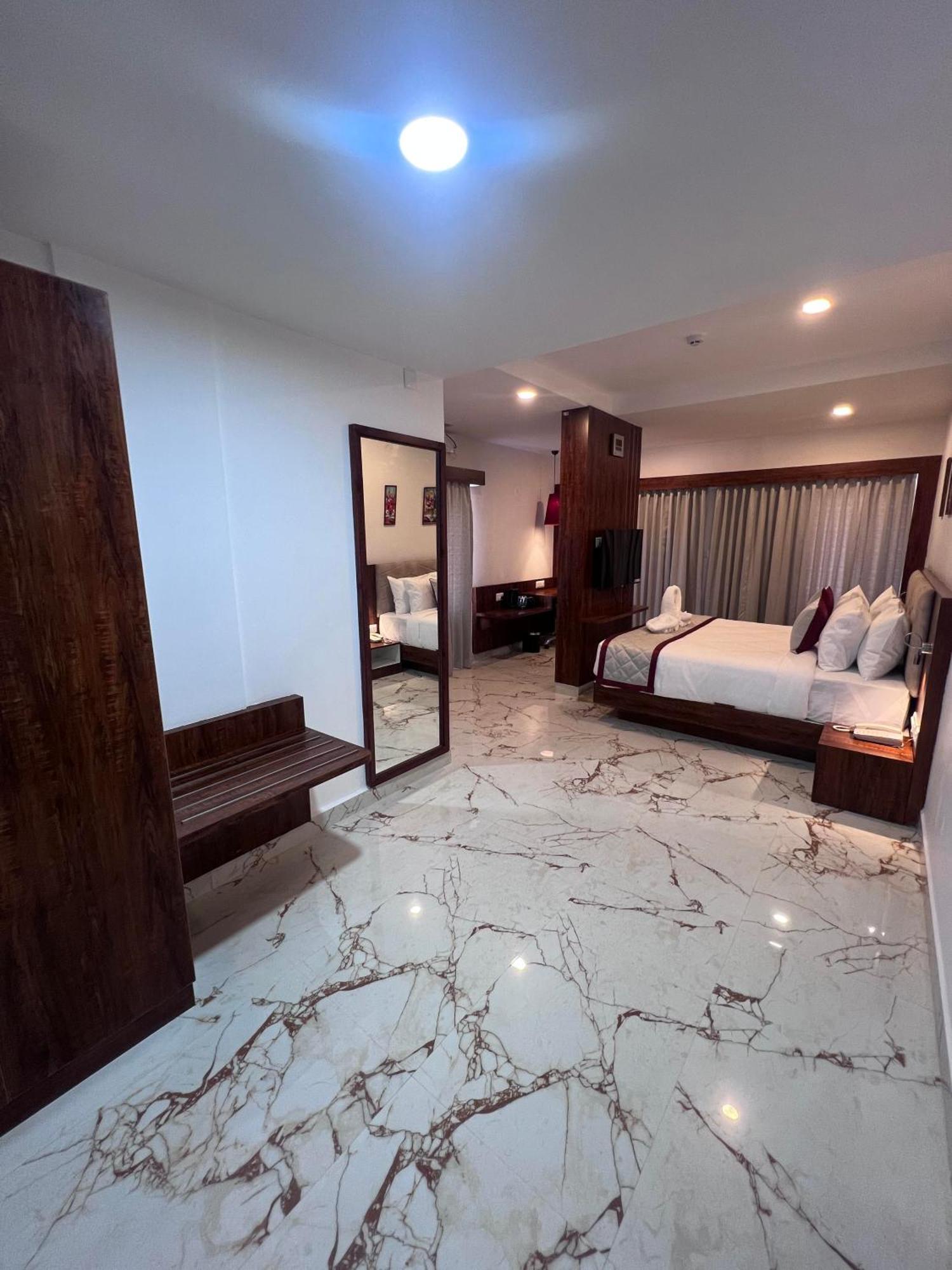 Hotel Decan County 3*