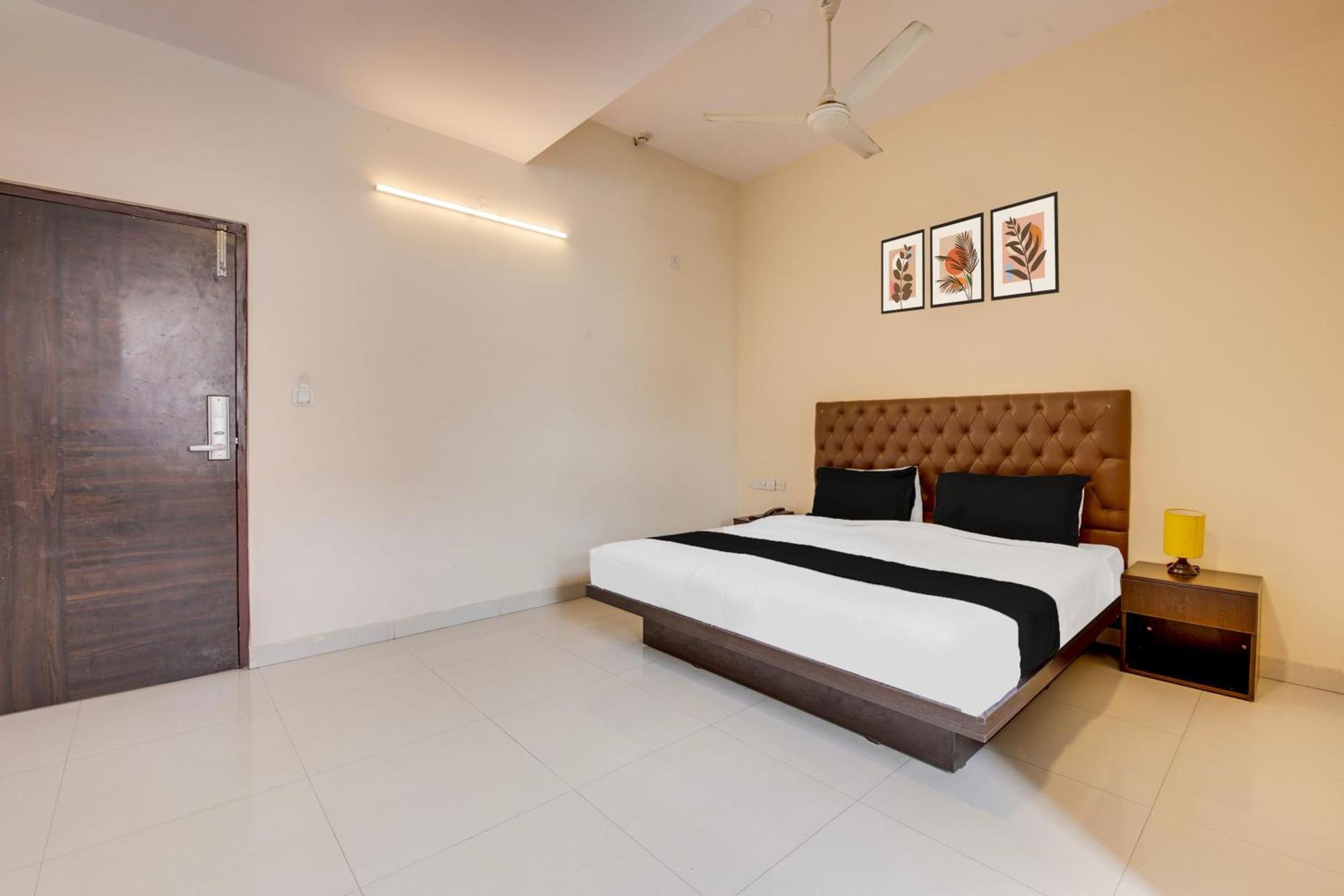 Hotel Townhouse Hbr Layout Bangalore