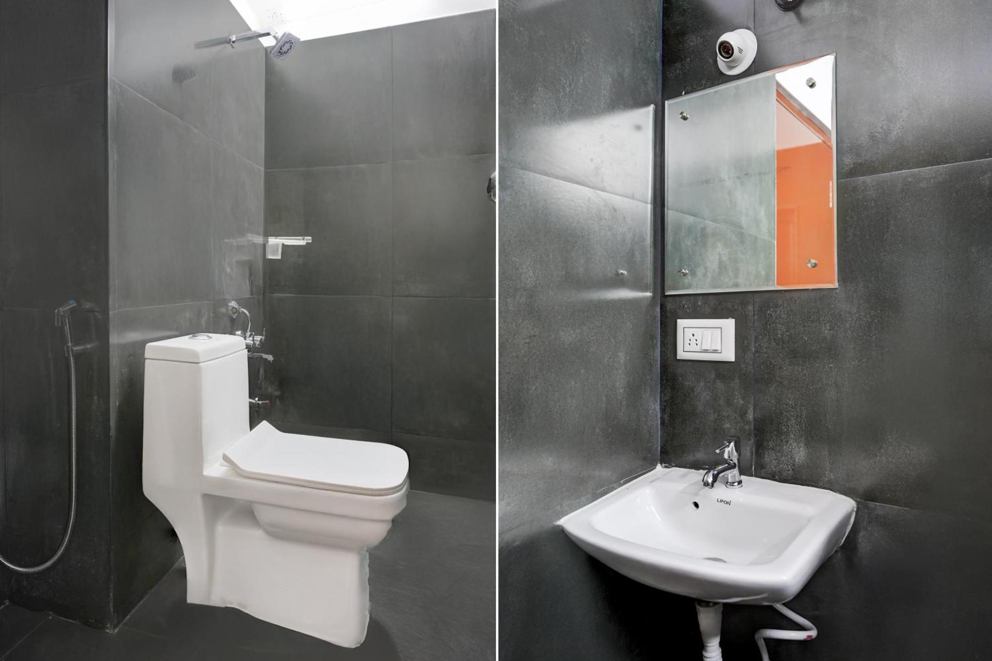 Super O Balaji Residency Hotel