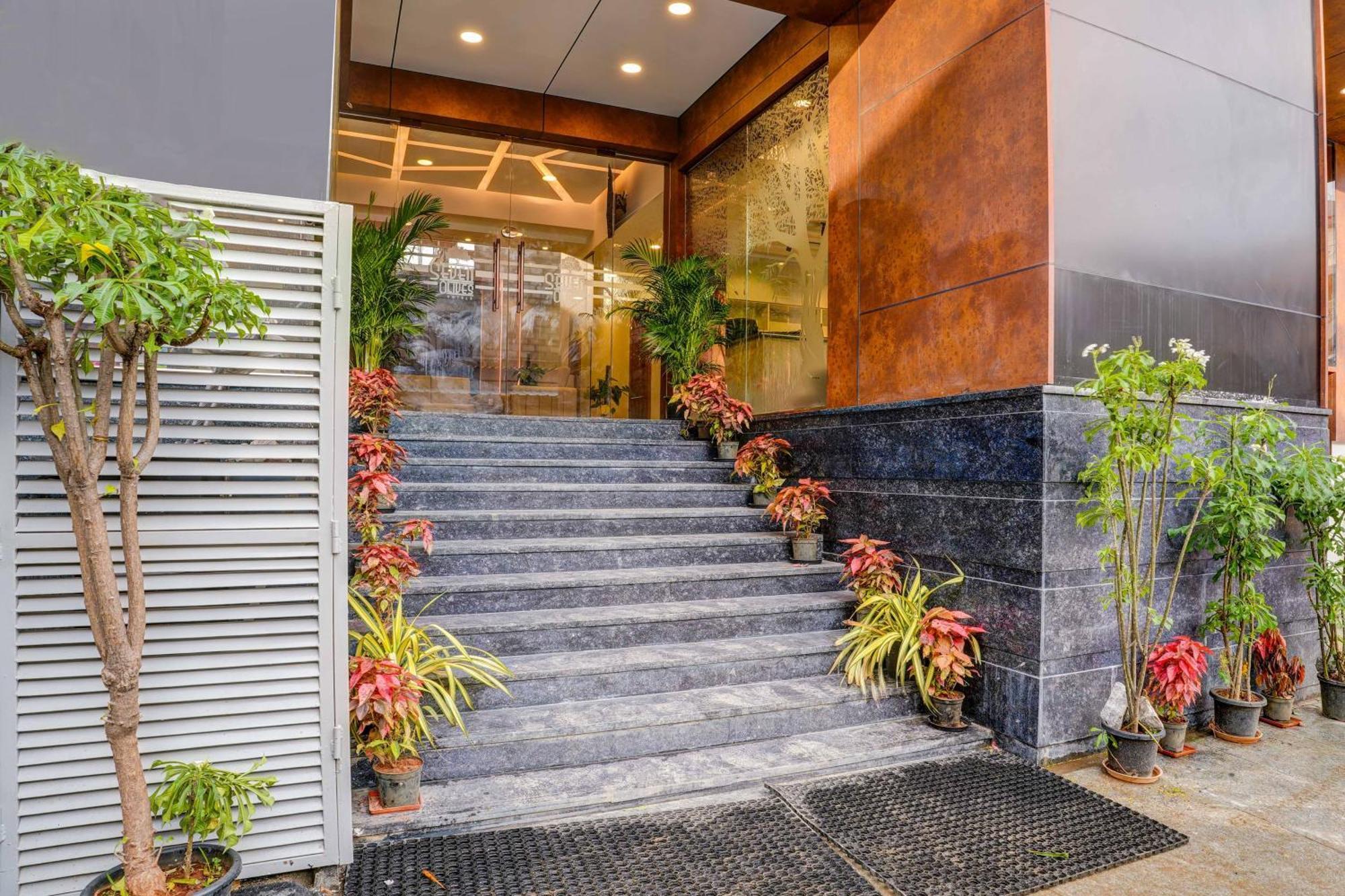 Super Townhouse Hsr Layout Hotel