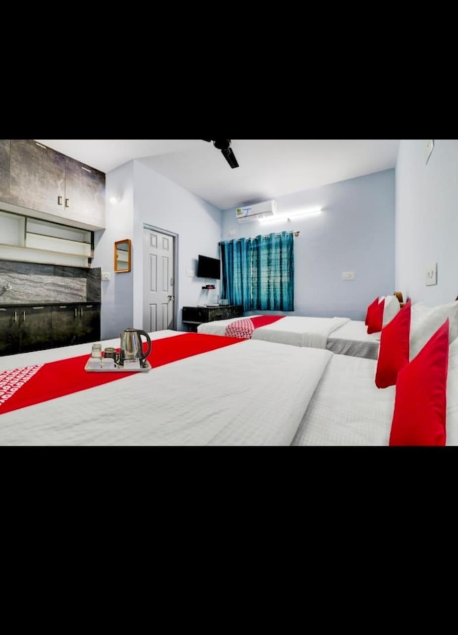 B S Residency Hotel *