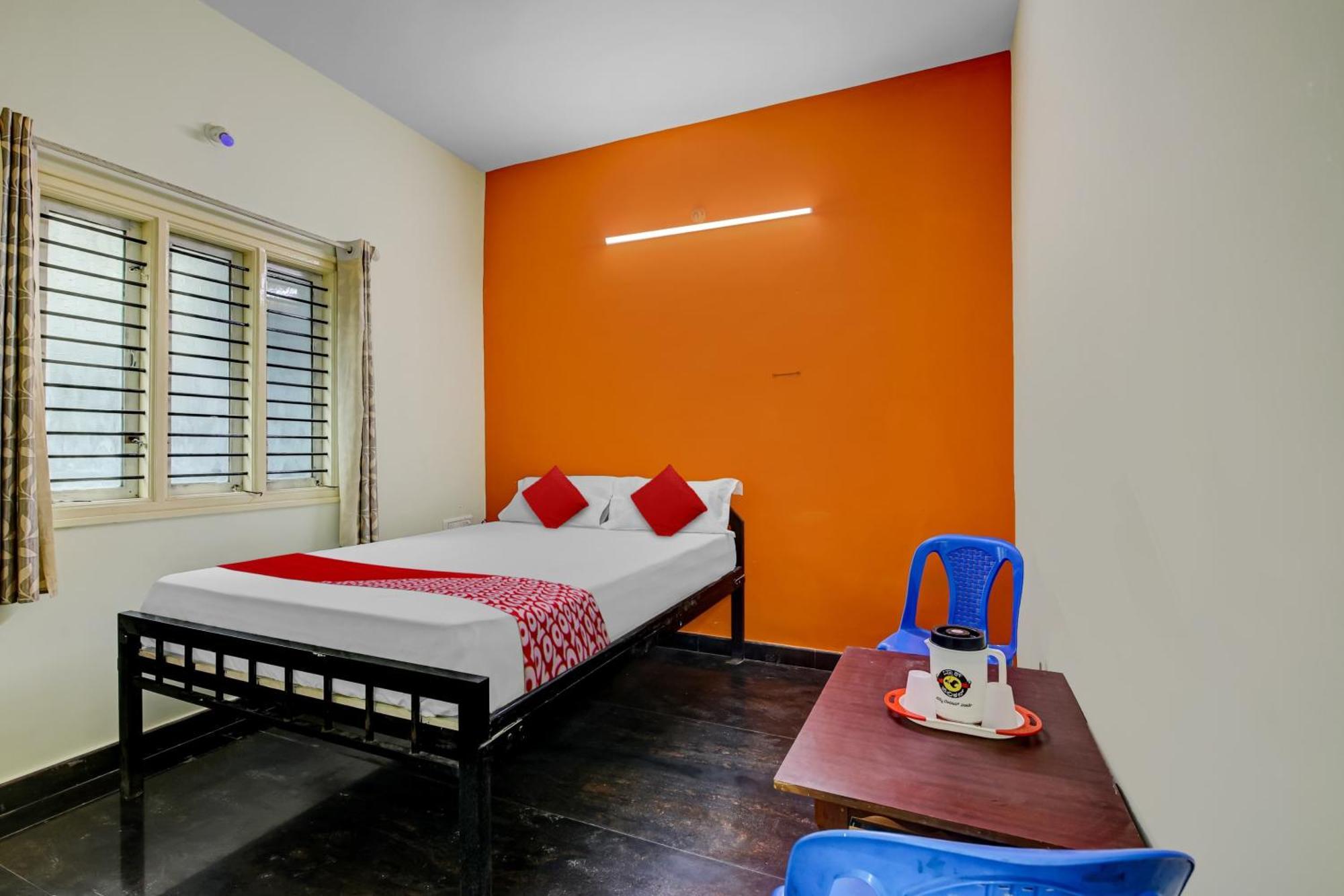 Hotel O Ganesh