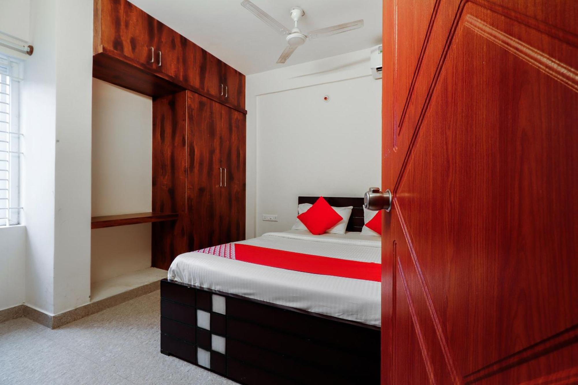 Super Gn Collection O Near Rajajinagar Industrial Estate Hotel 3*
