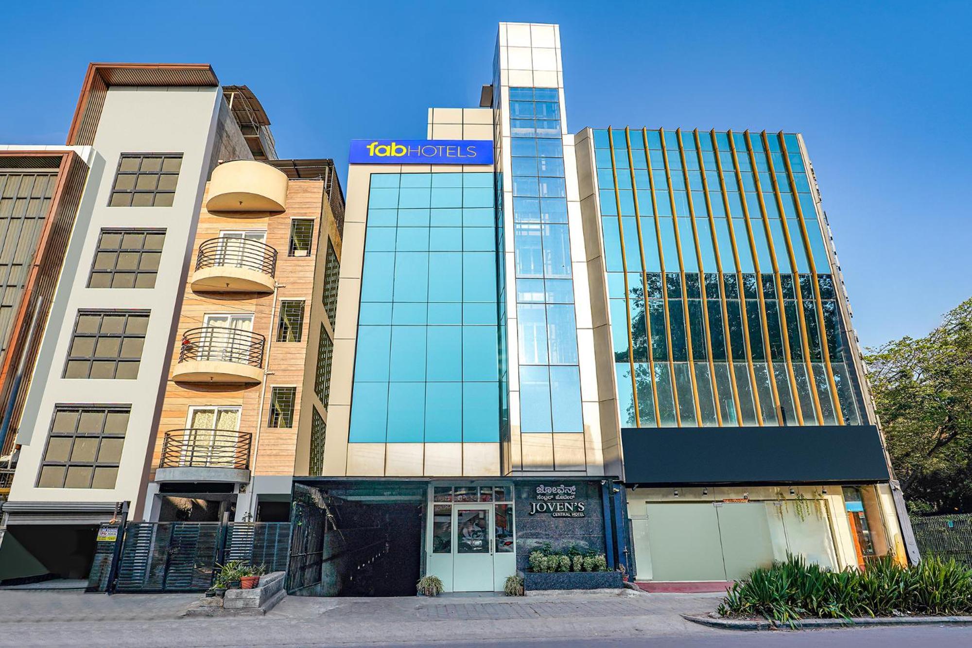 Hotel Joven'S Central - Brigade Road 4*
