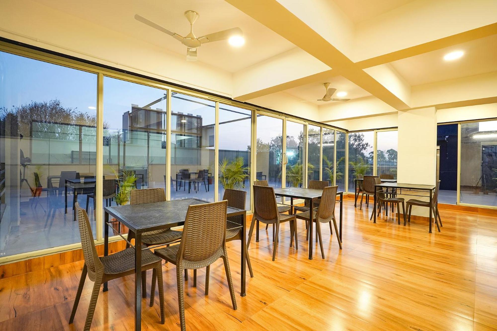 Hotel Hotel Joven'S Central - Brigade Road Bangalore