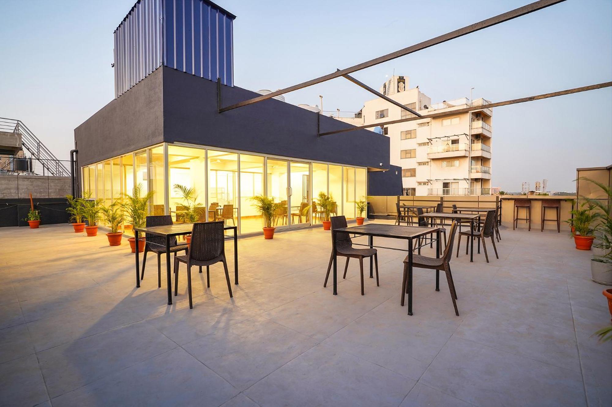 Hotel Joven'S Central - Brigade Road 4*
