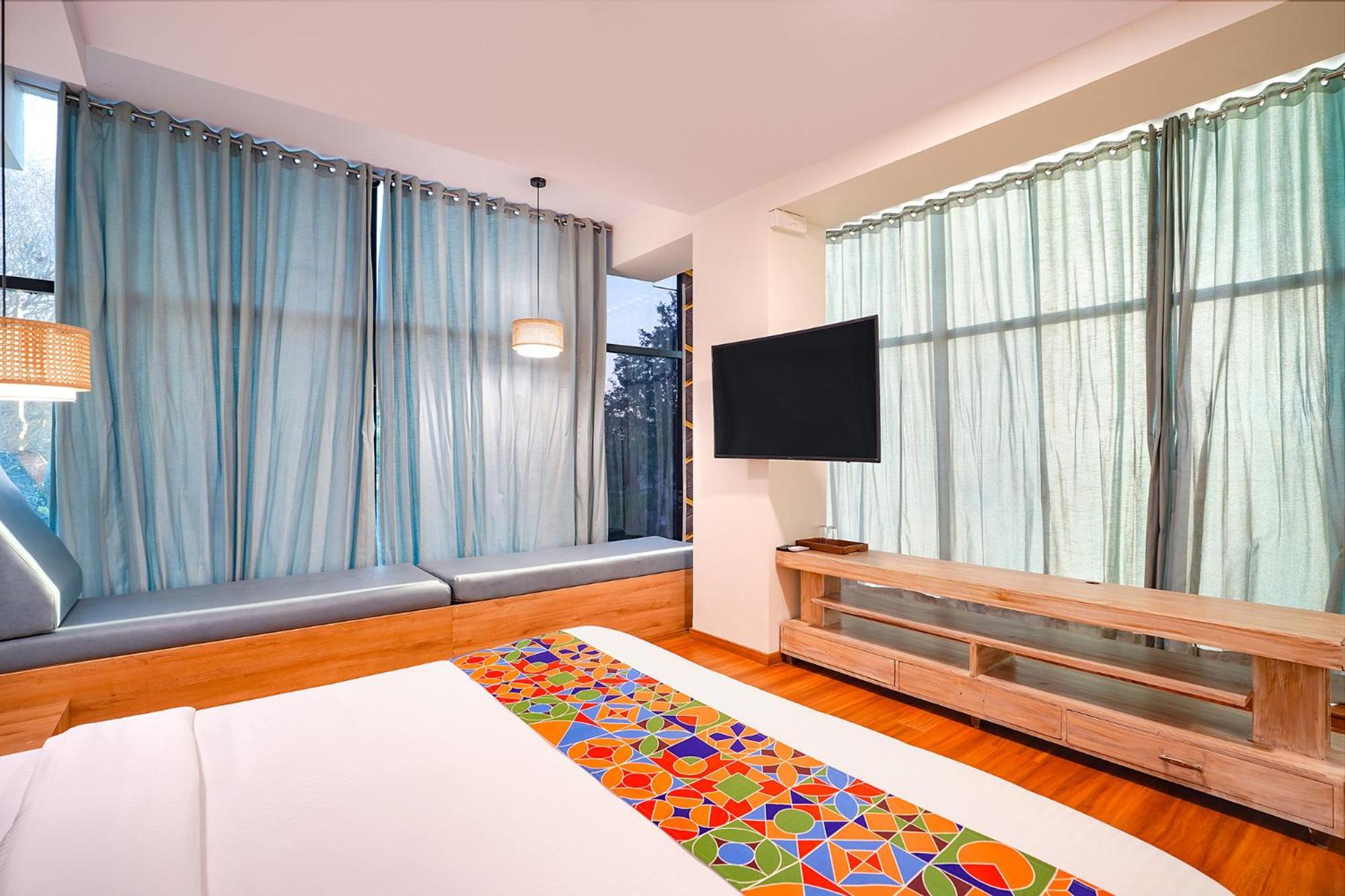 Hotel Joven'S Central - Brigade Road 4*