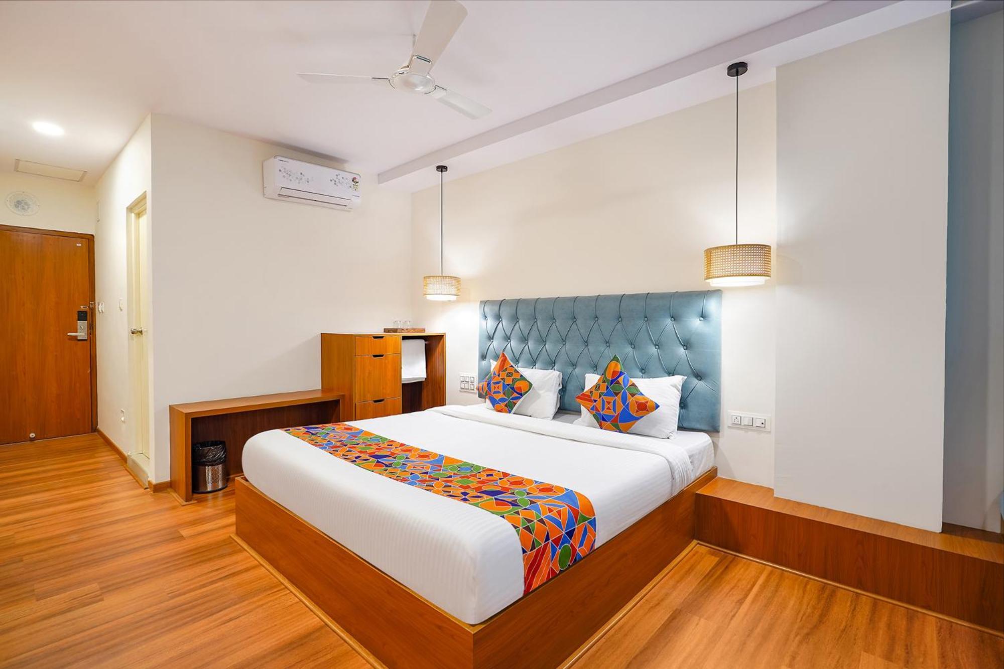 Hotel Joven'S Central - Brigade Road Bangalore