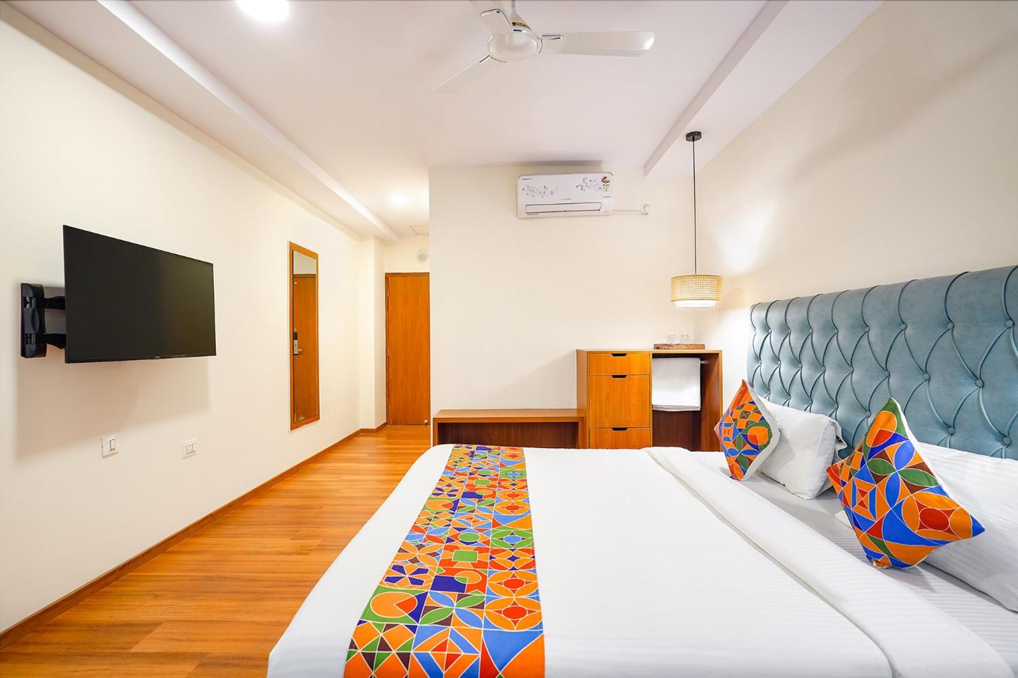 Hotel Joven'S Central - Brigade Road Bangalore