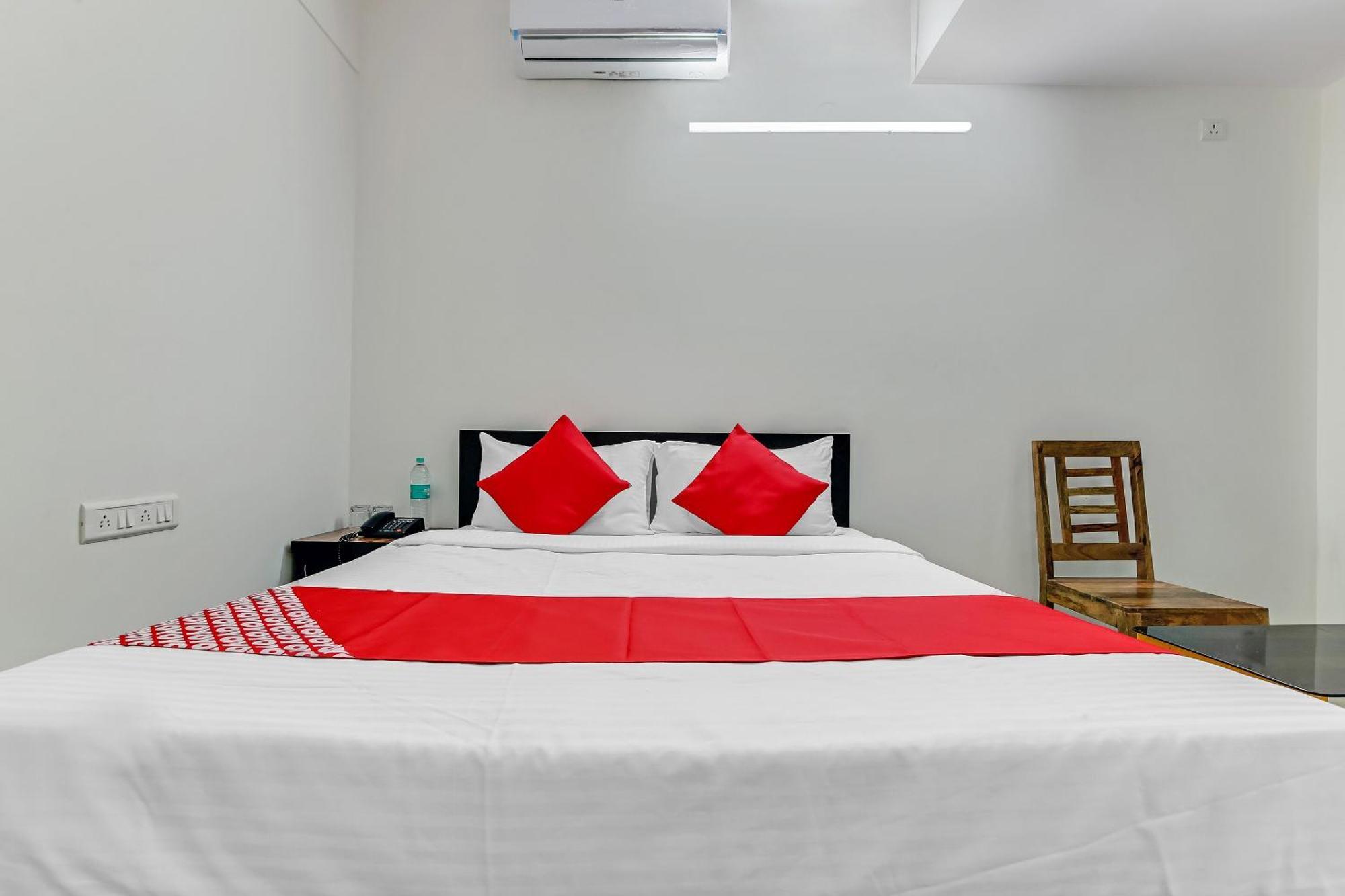 Hotel O Sukhi Palace 3*