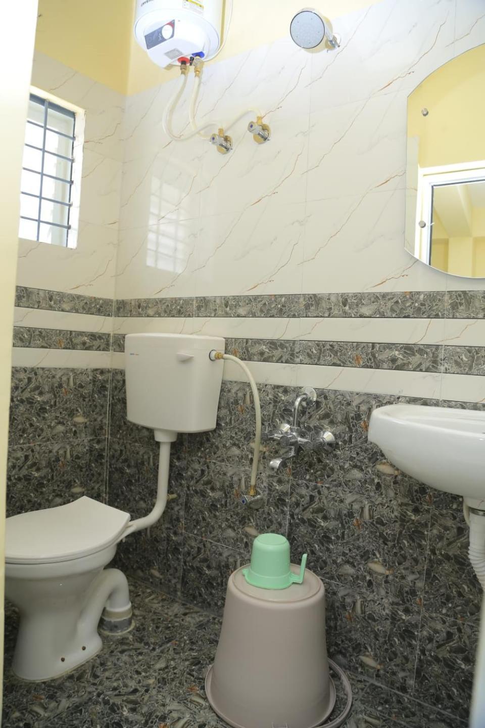 Hotel Sri Sai Sarovara In