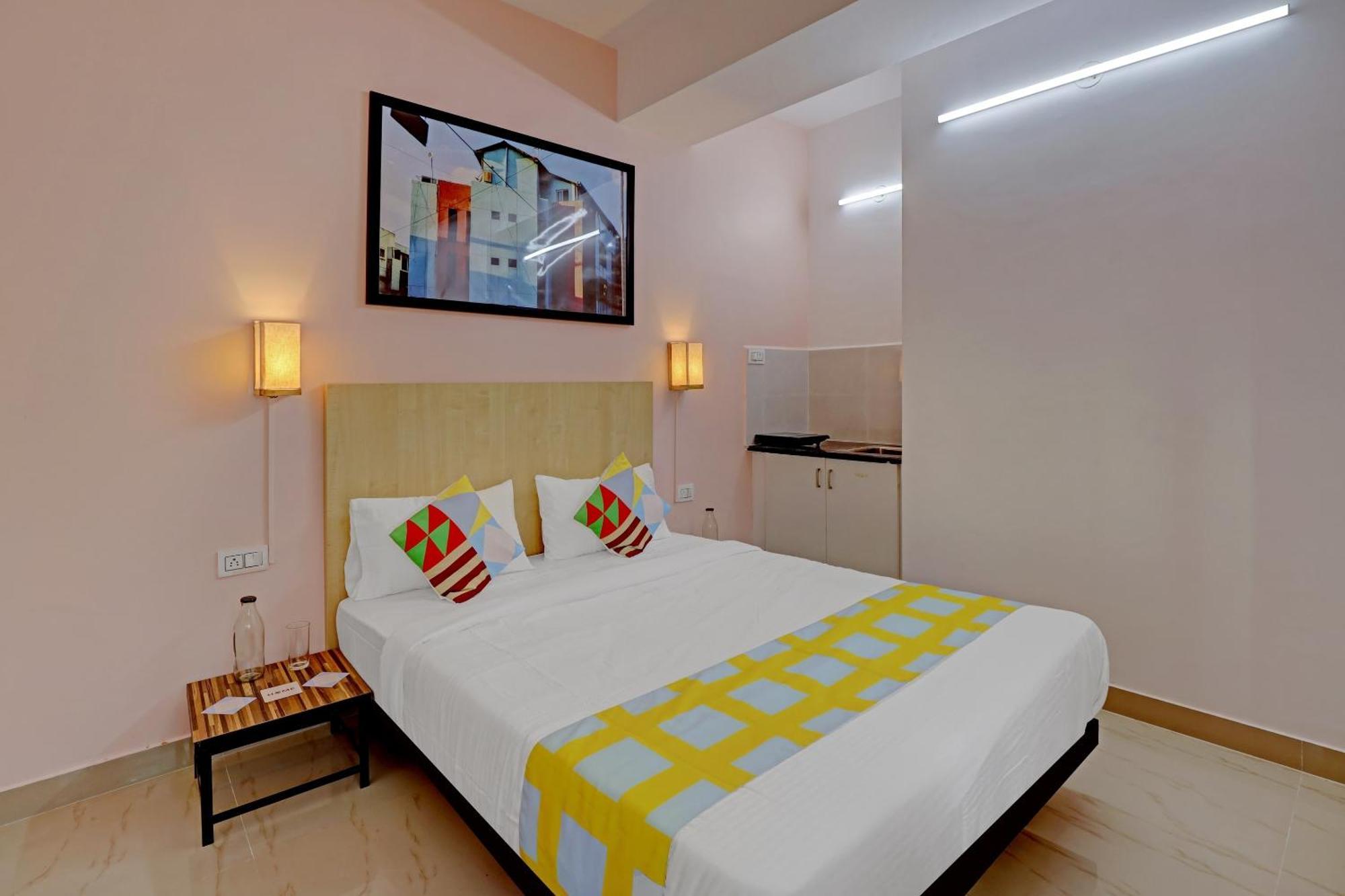 O Compact Kr Puram Near Phoenix Marketcity Guest house