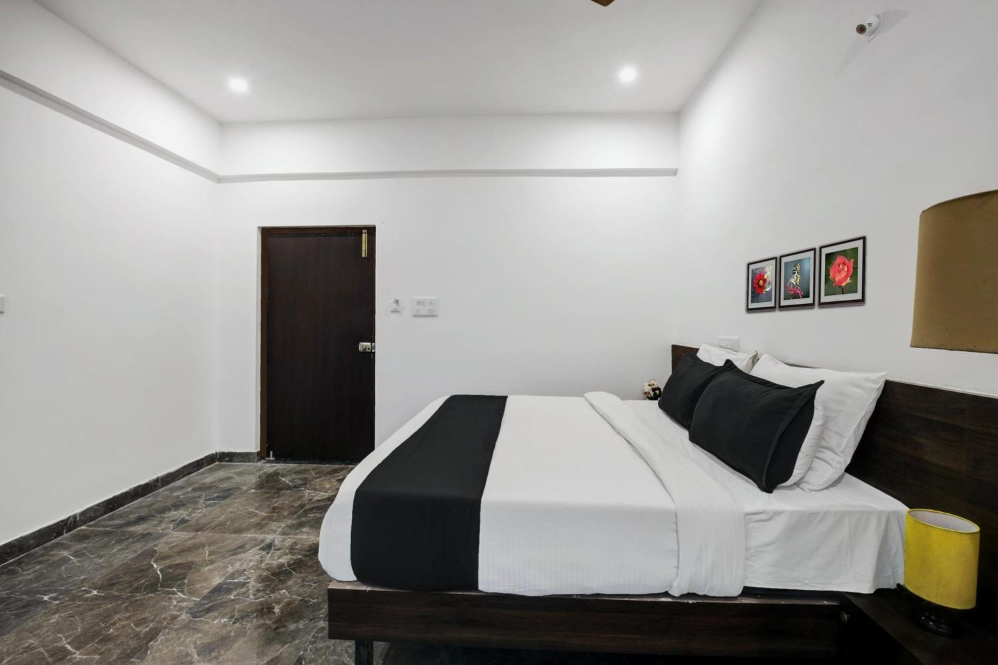 Hotel Collection O Peenya Bangalore
