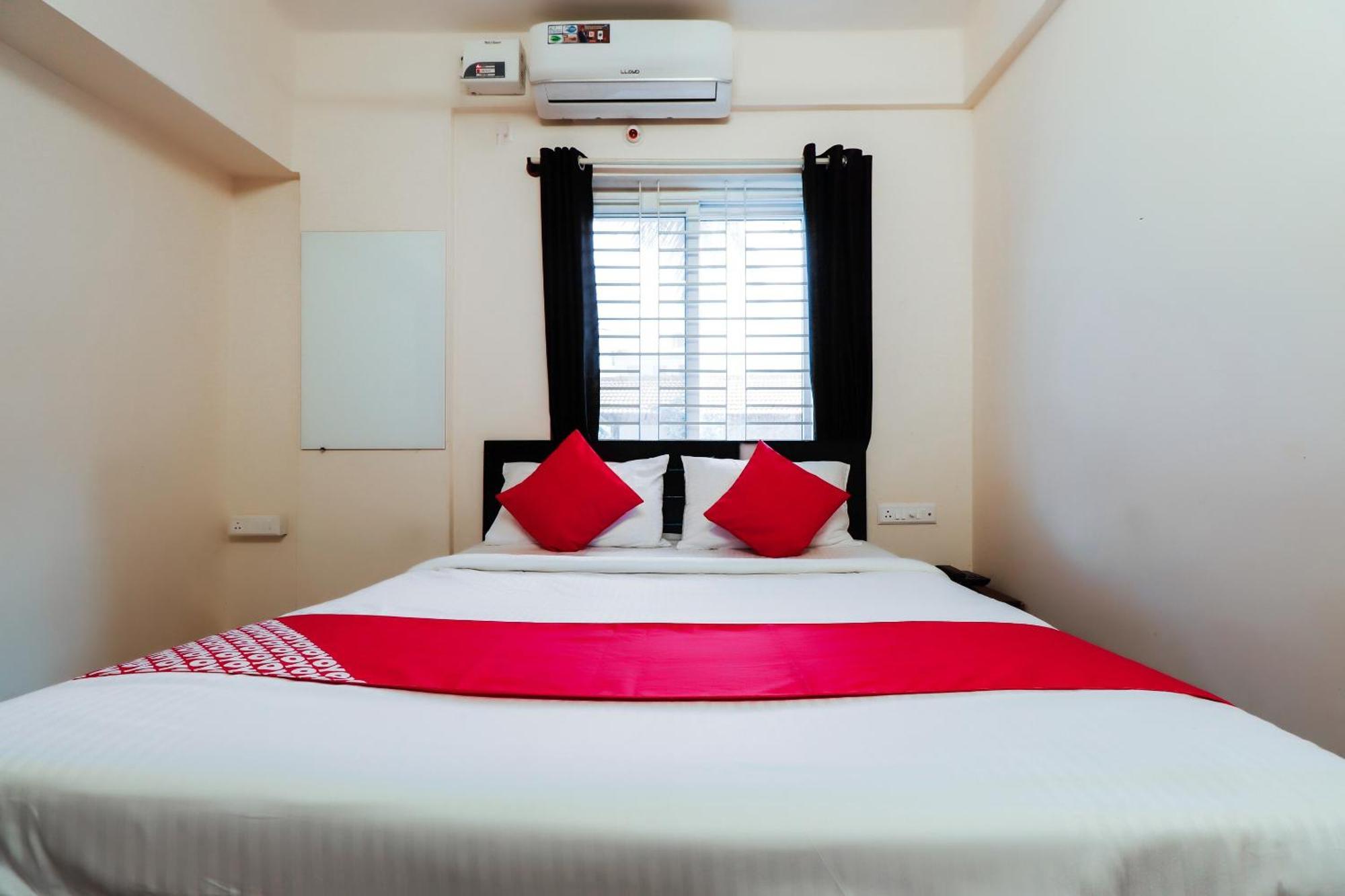 Hotel Super Gn Collection O Near Rajajinagar Industrial Estate