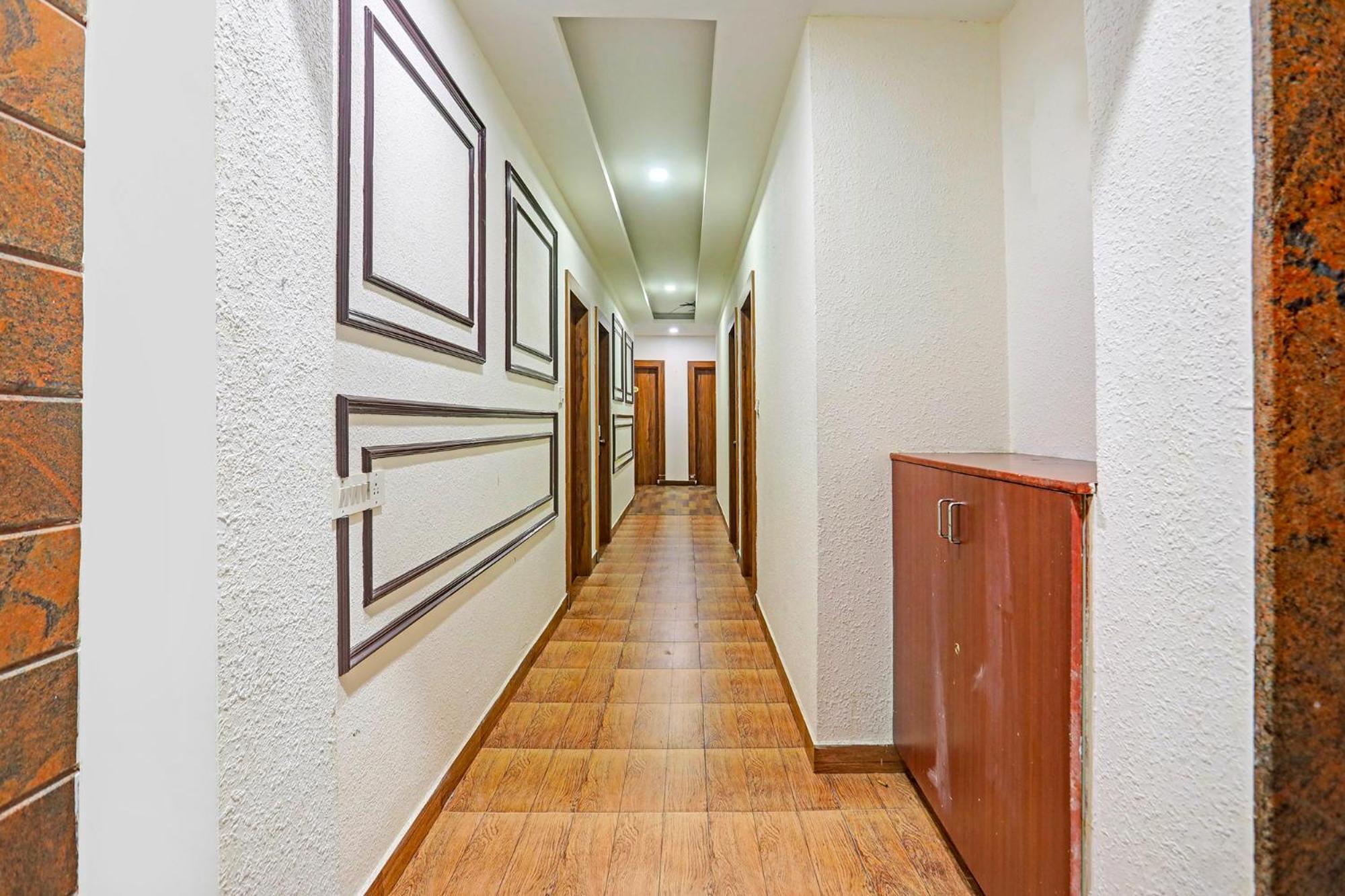 Fabhotel Emerald 3*