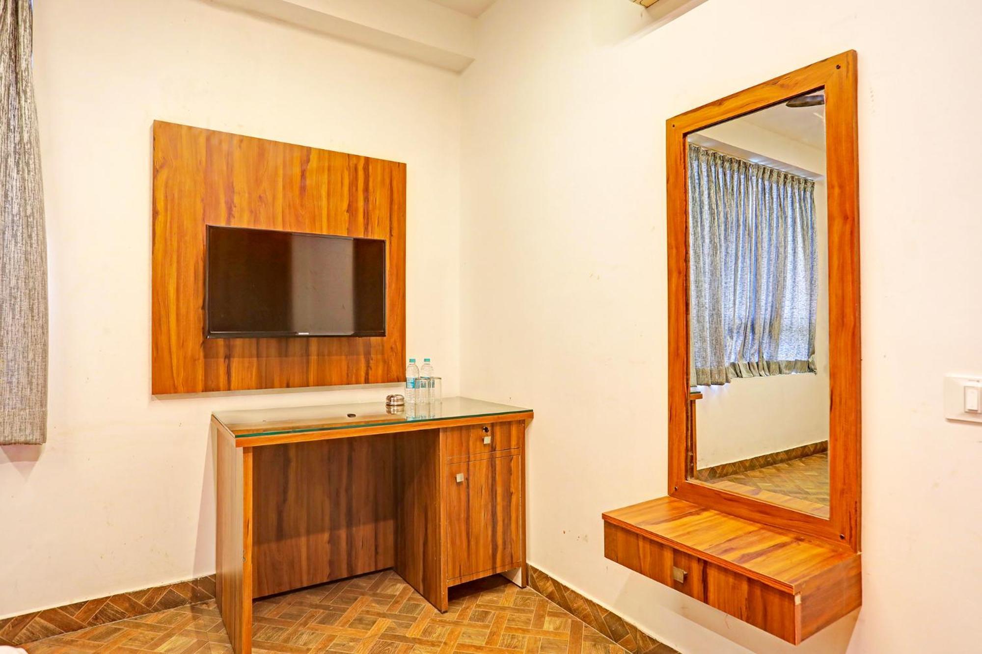 Fabhotel Emerald 3*